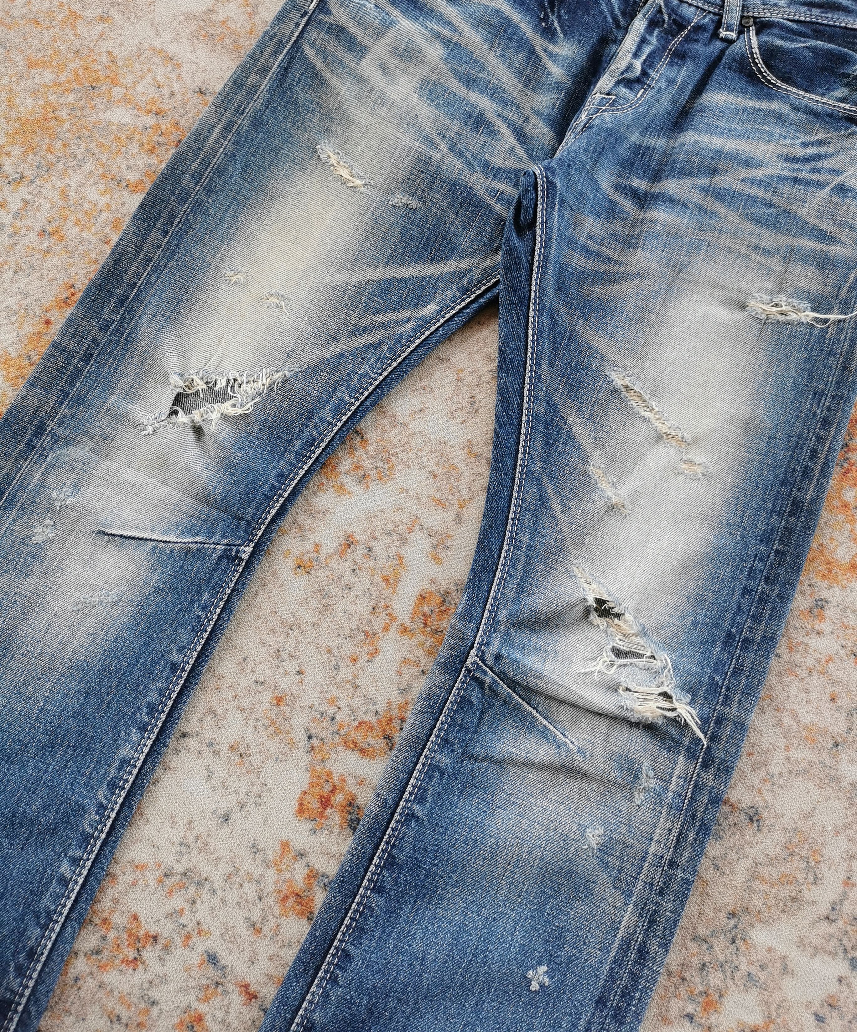 GOSTAR DE FUGA GOSTAR DE FUGA Selvedge Distressed Denim Jeans Size 30 Size US 30 / EU 46 - 5 Thumbnail