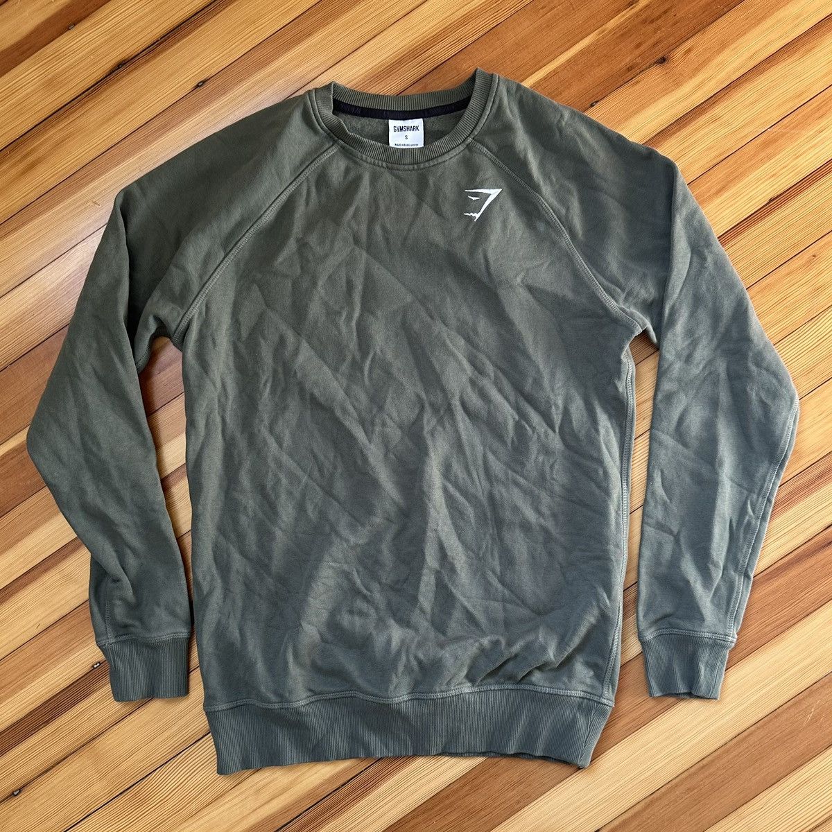 Gymshark Gymshark Crest Sweatshirt in Core Olive Size US S / EU 44-46 / 1 - 1 Thumbnail
