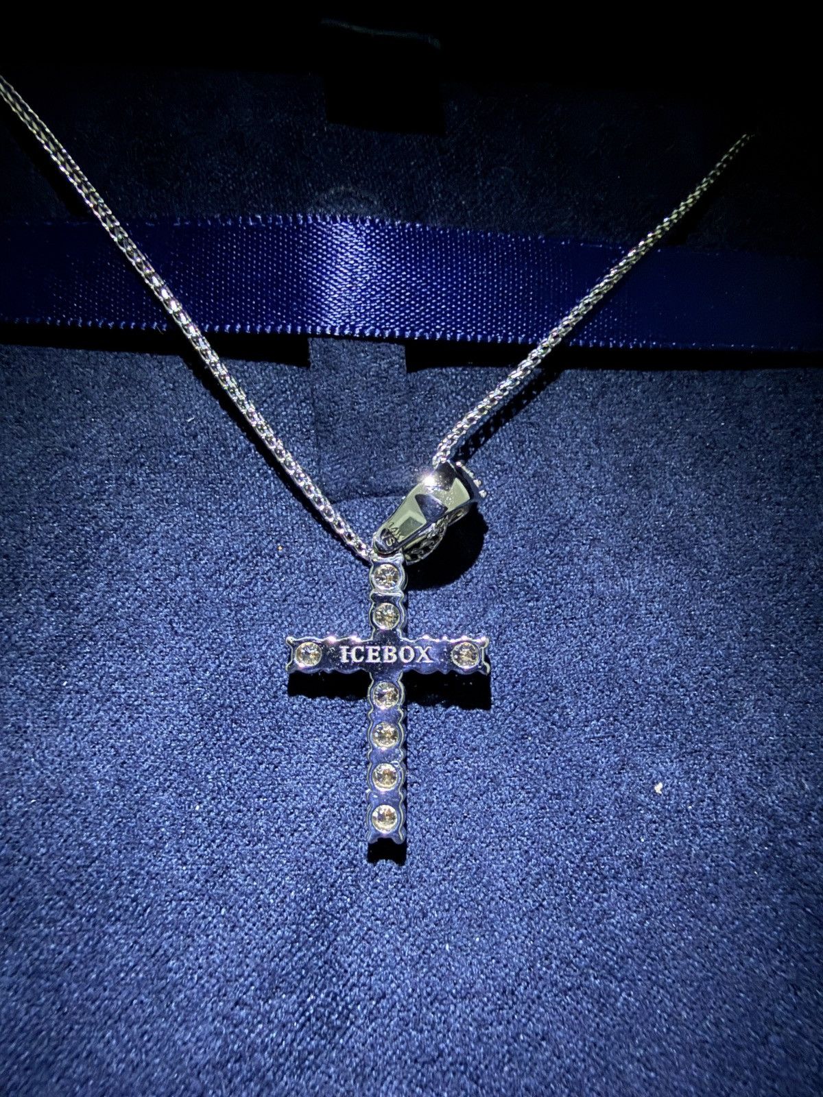 Other 14K VS Diamond Cross Size ONE SIZE - 6 Thumbnail