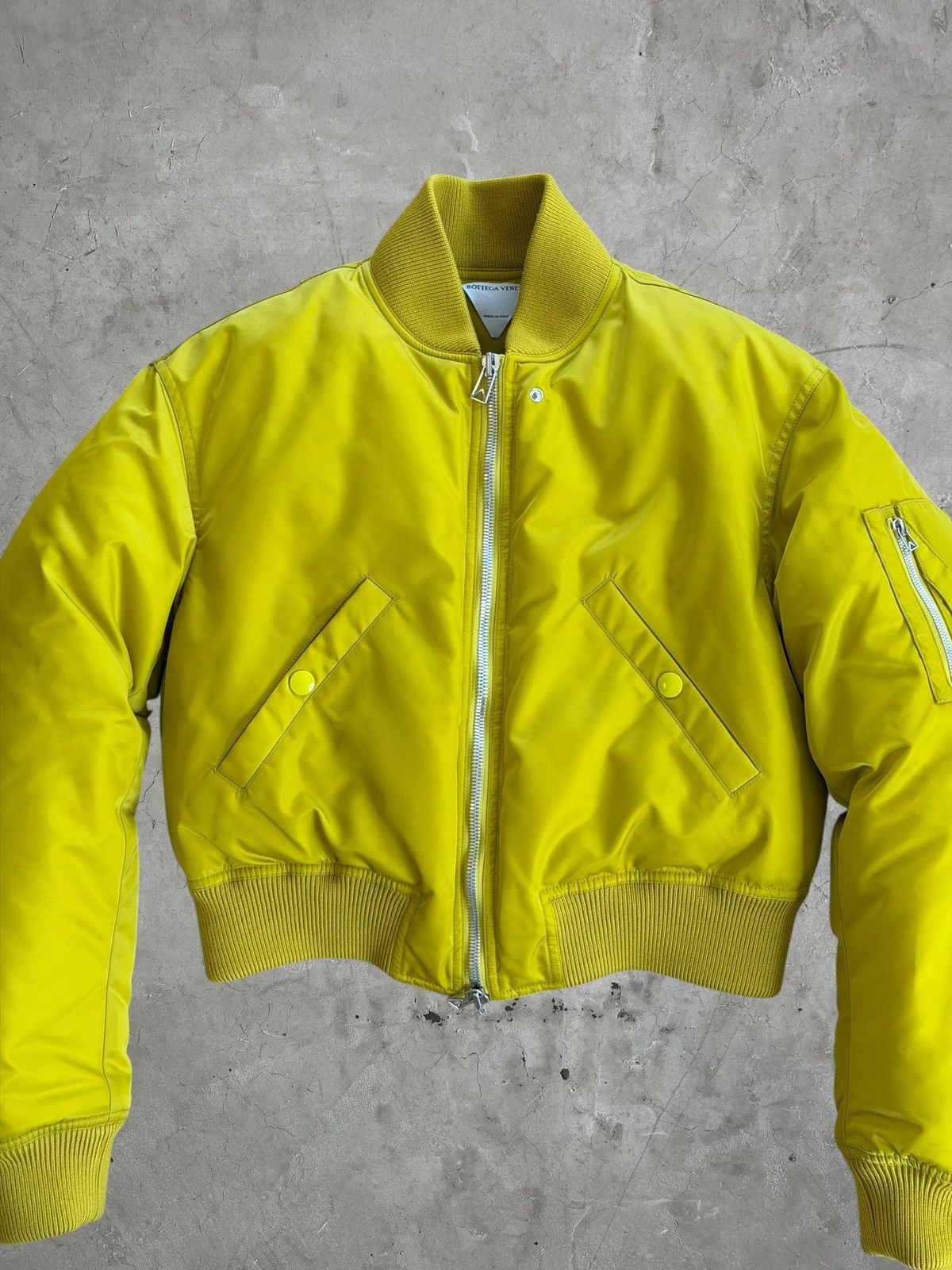Bottega Veneta Bottega Veneta Cropped Bomber Jacket Size US S / EU 44-46 / 1 - 5 Thumbnail