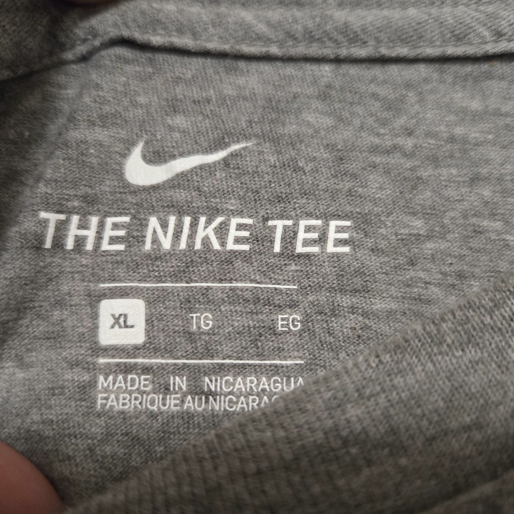 Nike Nike Sportswear T-Shirt Gray Red XL Men Size XL Size US XL / EU 56 / 4 - 5 Thumbnail