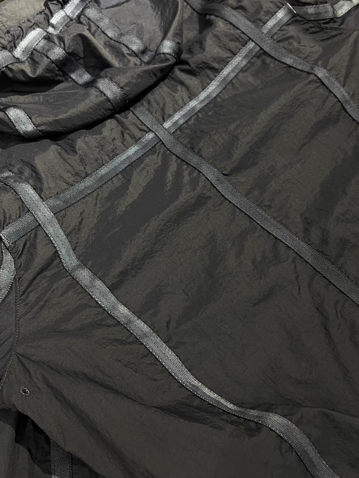 Burberry Burberry Sport Early Vintage MetallicNylon Windbreaker Q13 Size US L / EU 52-54 / 3 - 6 Thumbnail