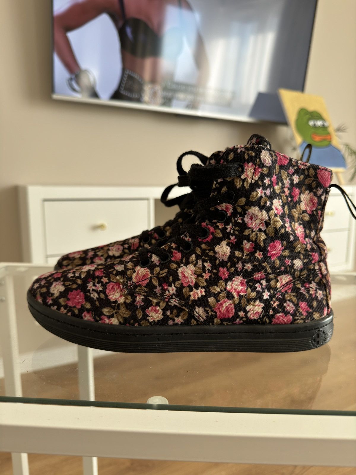 Dr. Martens Dr Martens roses flowers boots Size US 7 / IT 37 - 3 Thumbnail