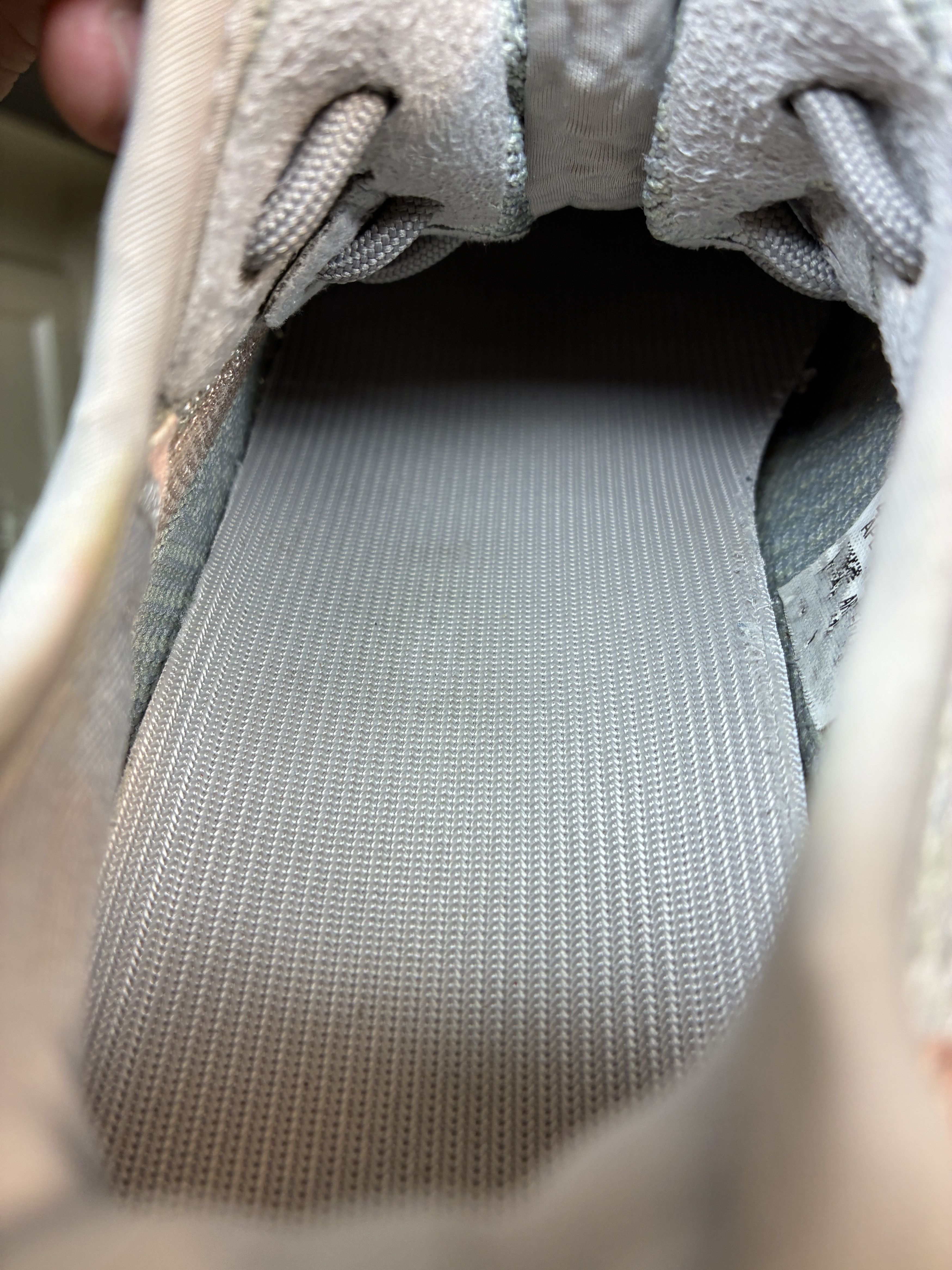 Yeezy Adidas YEEZY Boost 350 V2 True Form Gray Orange Men’s 4.5 Size US 5 / EU 37 - 6 Thumbnail