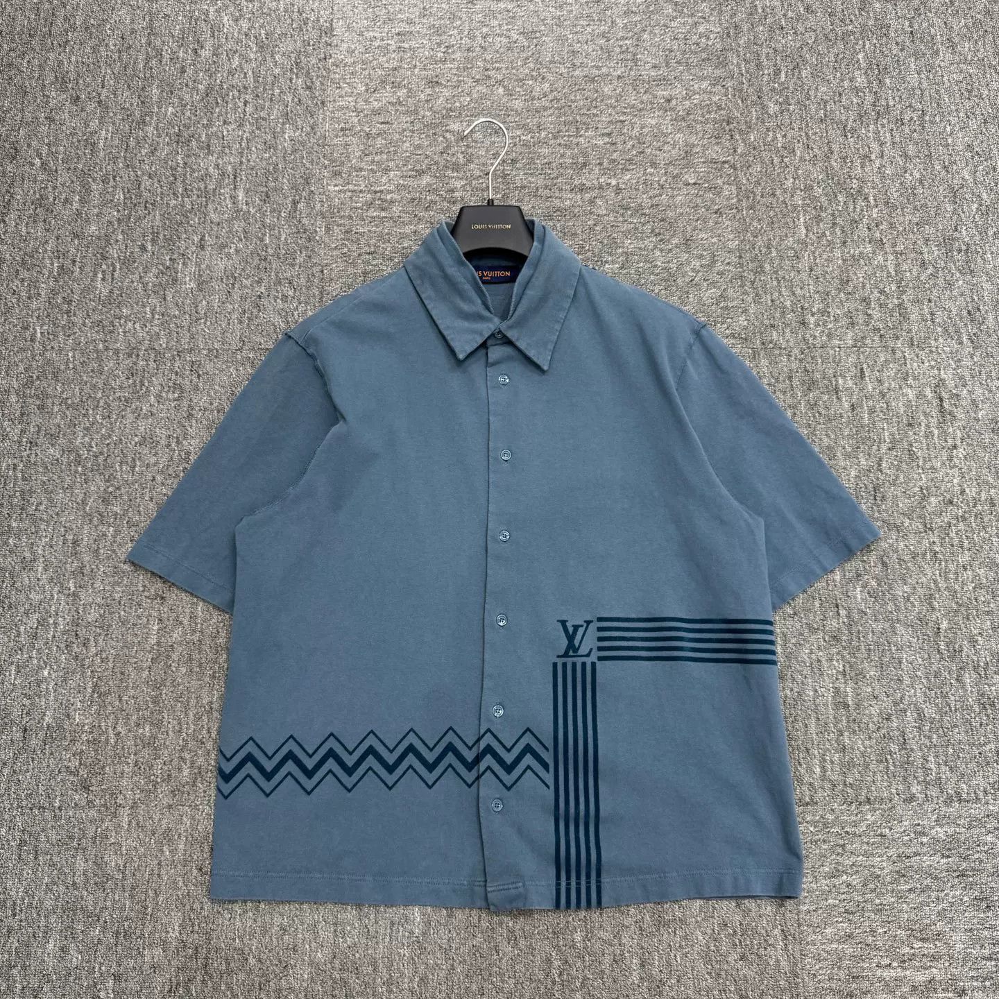 Louis Vuitton Louis Vuitton Flocked Stripe Short-Sleeve Size US L / EU 52-54 / 3 - 1 Thumbnail