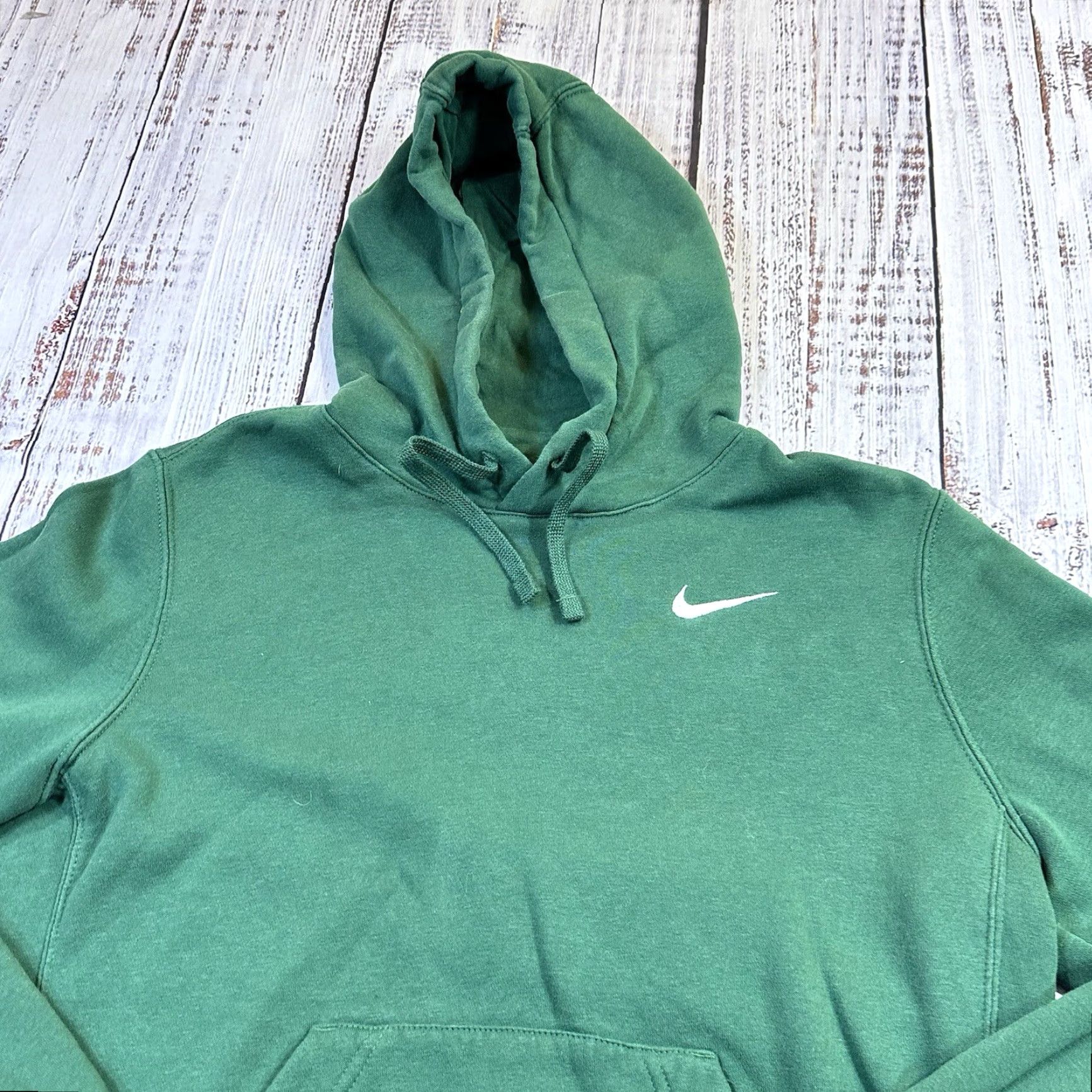 Nike Nike Hoodies Women Pullover Swoosh Embroidered Green Kelly Medium Size M / US 6-8 / IT 42-44 - 5 Thumbnail
