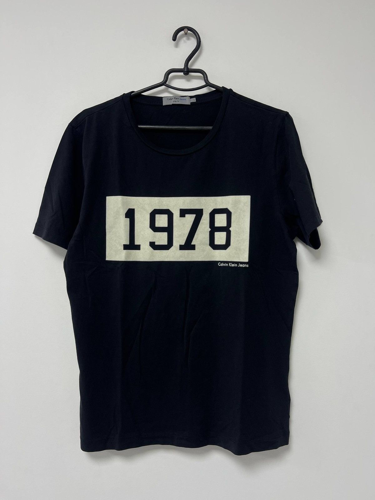Calvin Klein Vintage Calvin Klein Jeans Slim Fit 1978 T shirt Luxury L Size US L / EU 52-54 / 3 - 1 Thumbnail