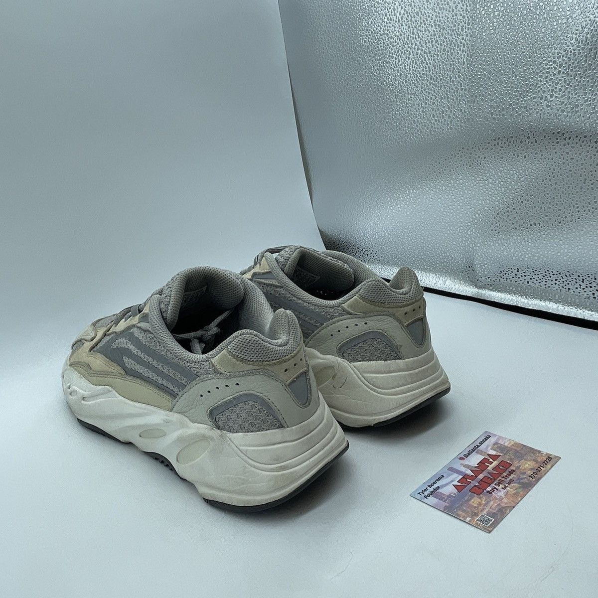 Adidas Yeezy boost 700 cream Size US 9 / EU 42 - 4 Thumbnail