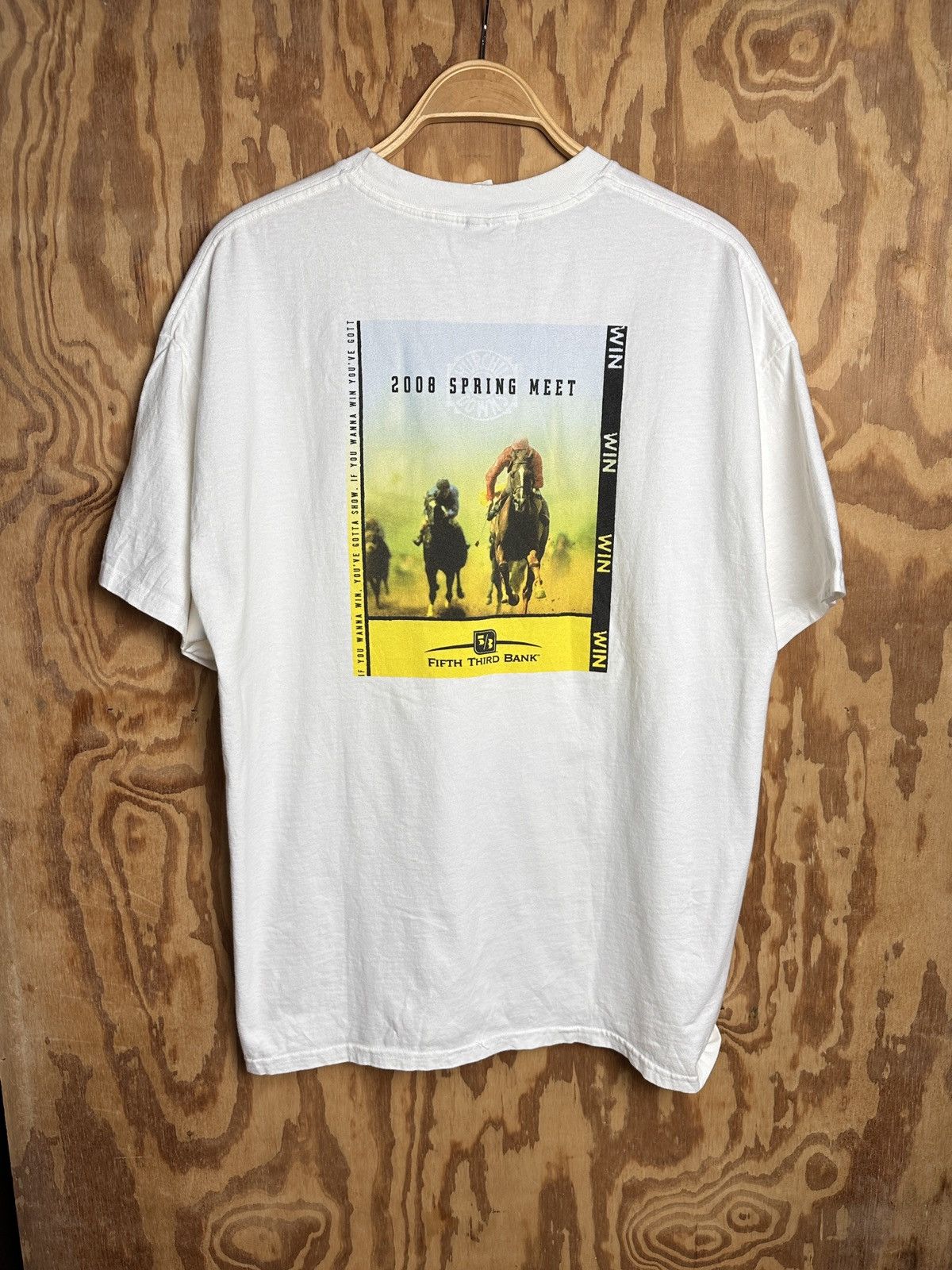 Designer White vintage Churchill Downs Horses racing tee Size US XL / EU 56 / 4 - 1 Thumbnail