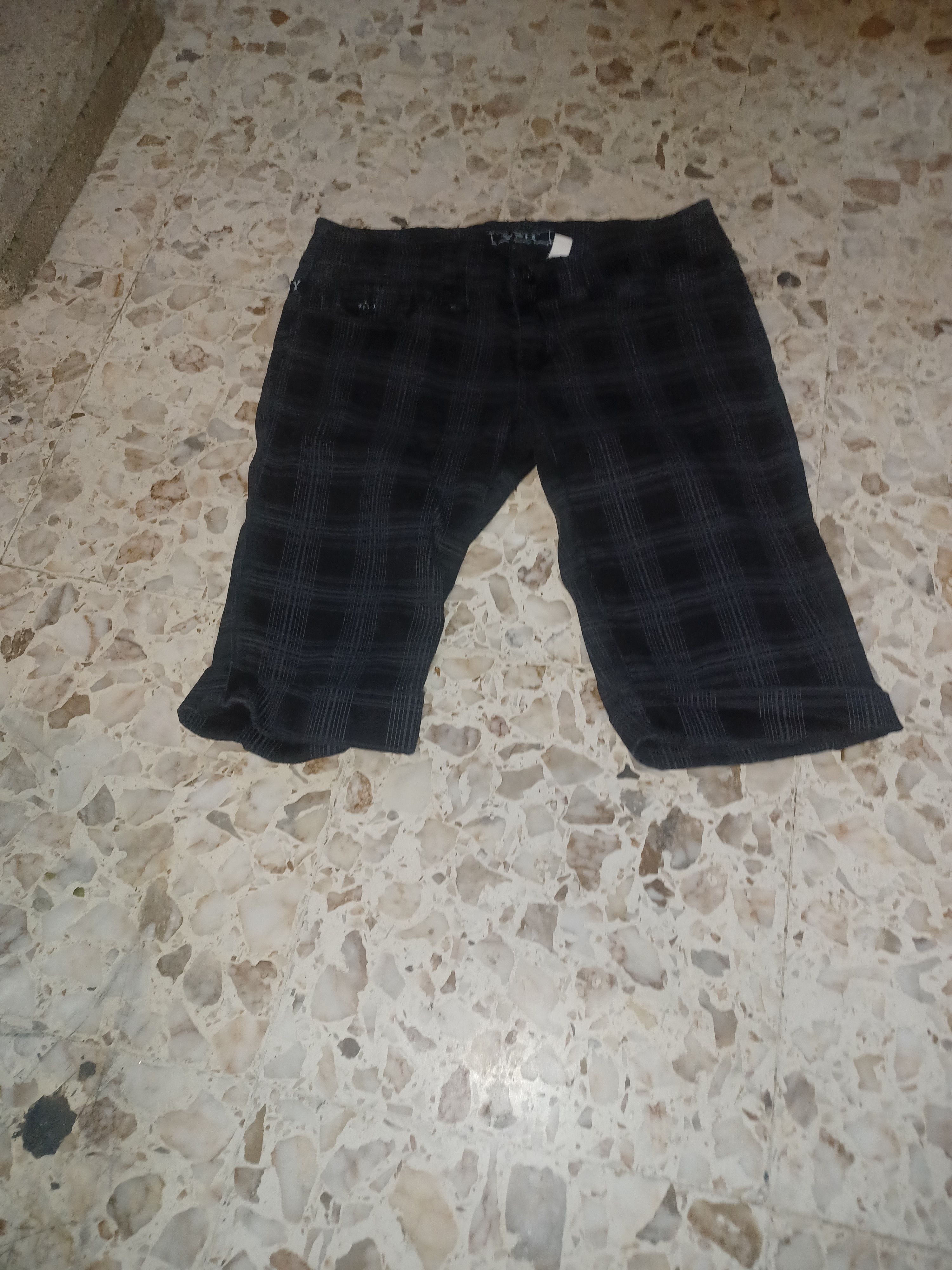 Other YMI Women's Shorts SZ 7 Black Plaid Size 28" / US 6 / IT 42 - 1 Thumbnail