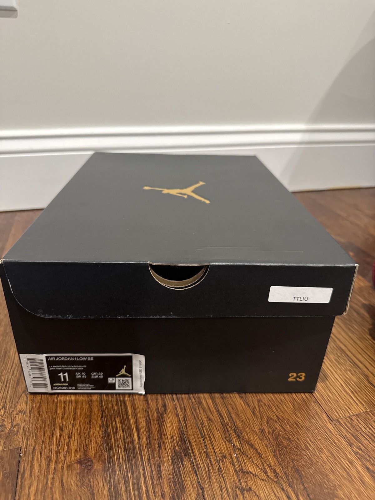Jordan Brand Air Jordan 1 Low SE Size US 11 / EU 44 - 5 Thumbnail
