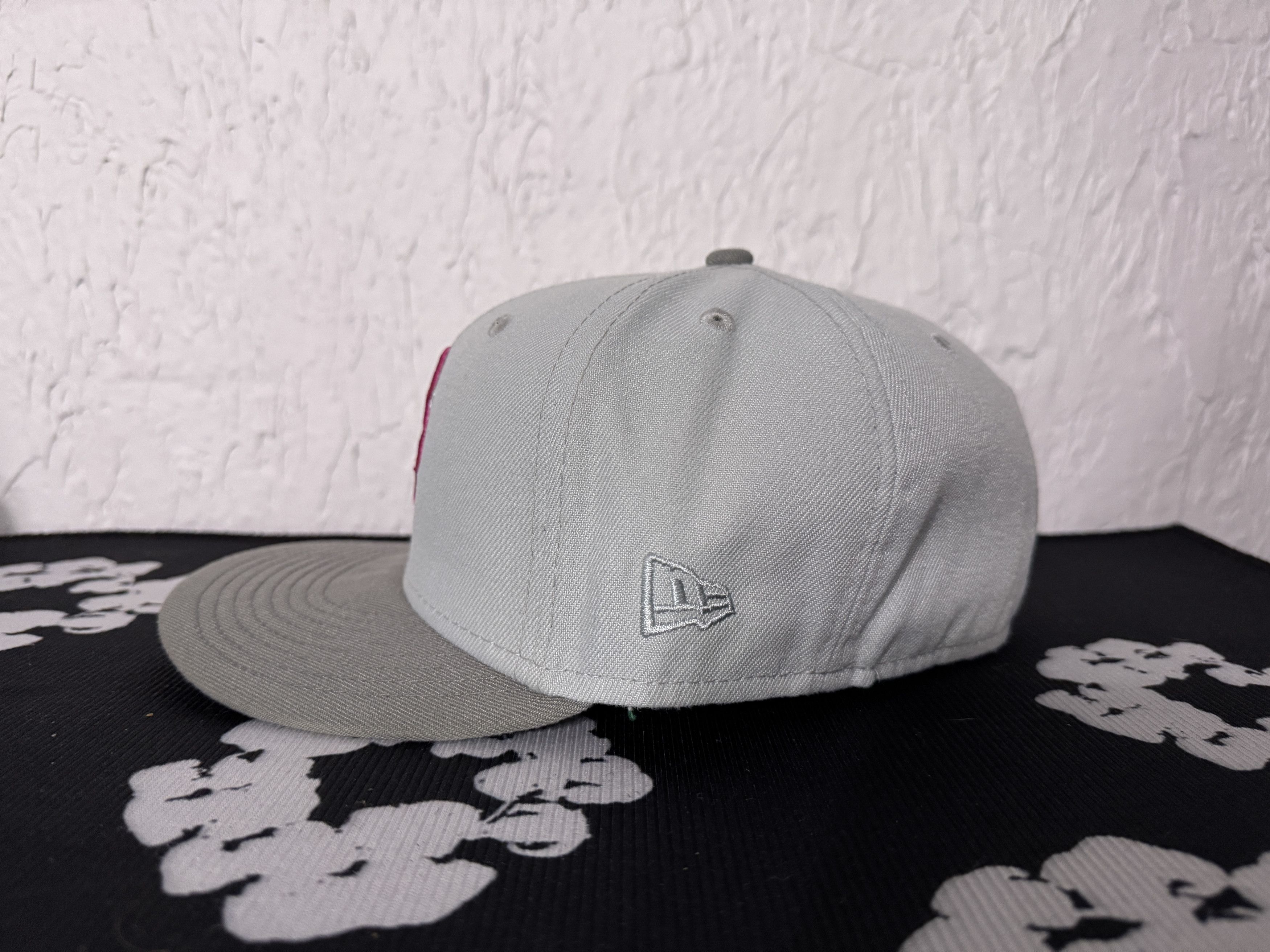 MyFitteds × New Era 7 1/4 - Boston Red Sox - MyFitteds Gameboy Fitted Hat - Gray Size ONE SIZE - 5 Thumbnail