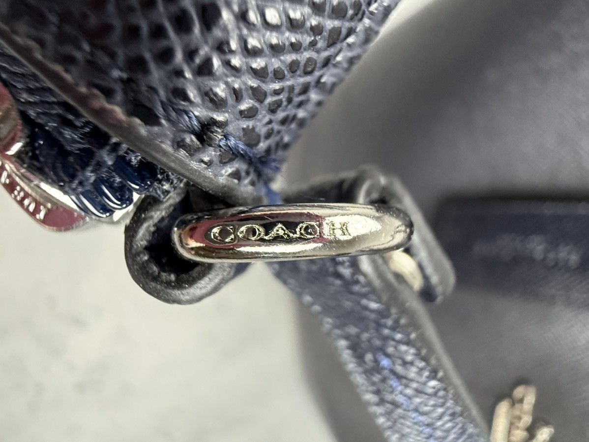 Coach Coach Reversible Navy Print City Tote Bag Leather Pouch y2k Size ONE SIZE - 18 Thumbnail