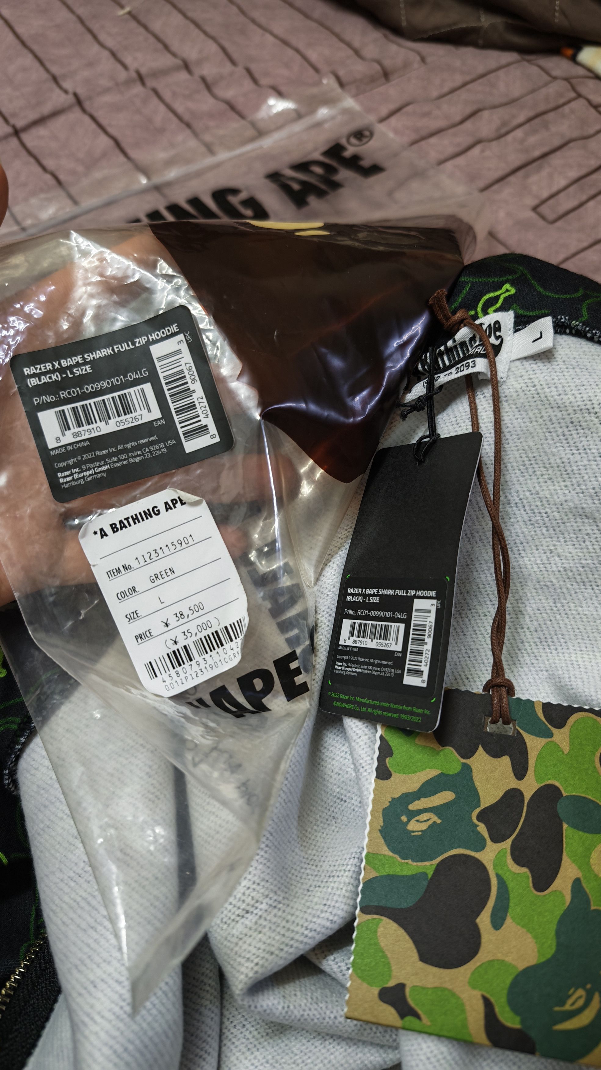 Bape Bape X Razer shark hoodie Size L Size US L / EU 52-54 / 3 - 15 Thumbnail