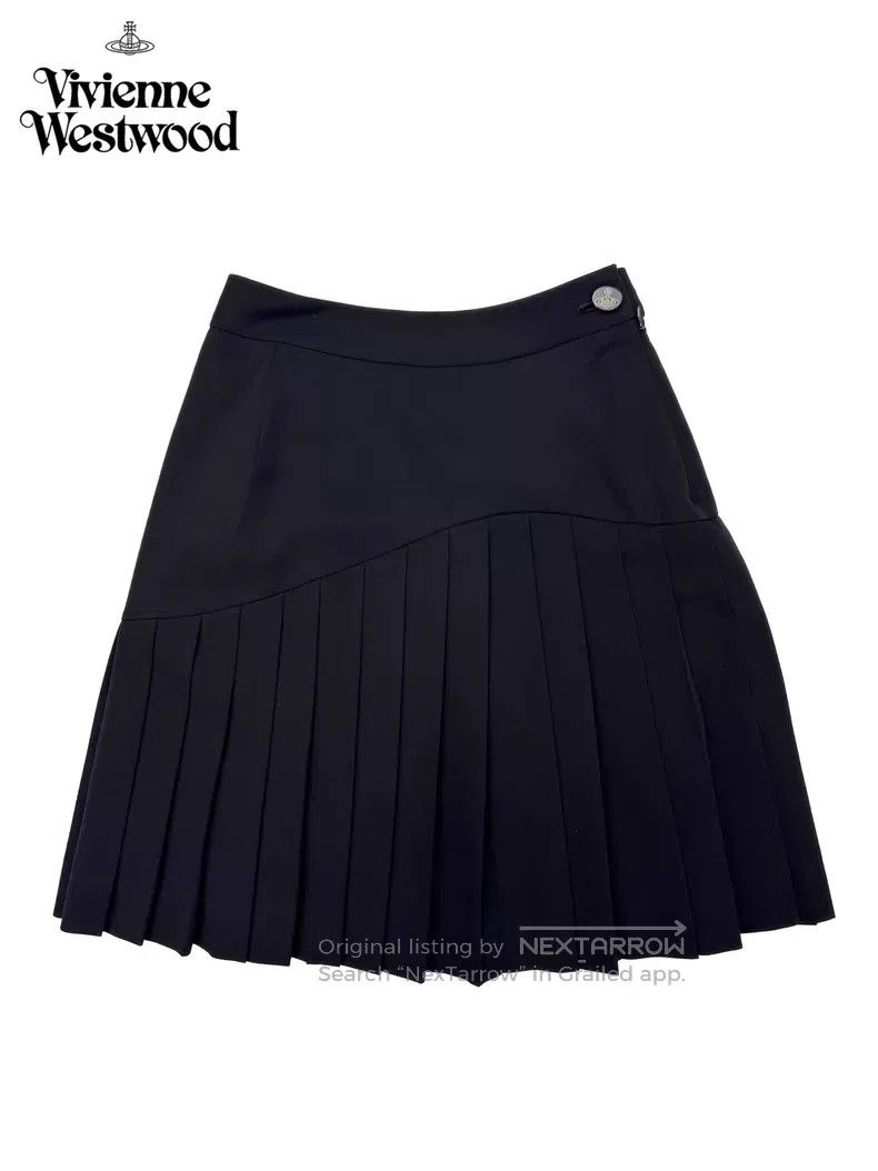 Vivienne Westwood Vivienne Westwood size 1 Black Wool Pleated Skirt Size 28" / US 6 / IT 42 - 1 Thumbnail