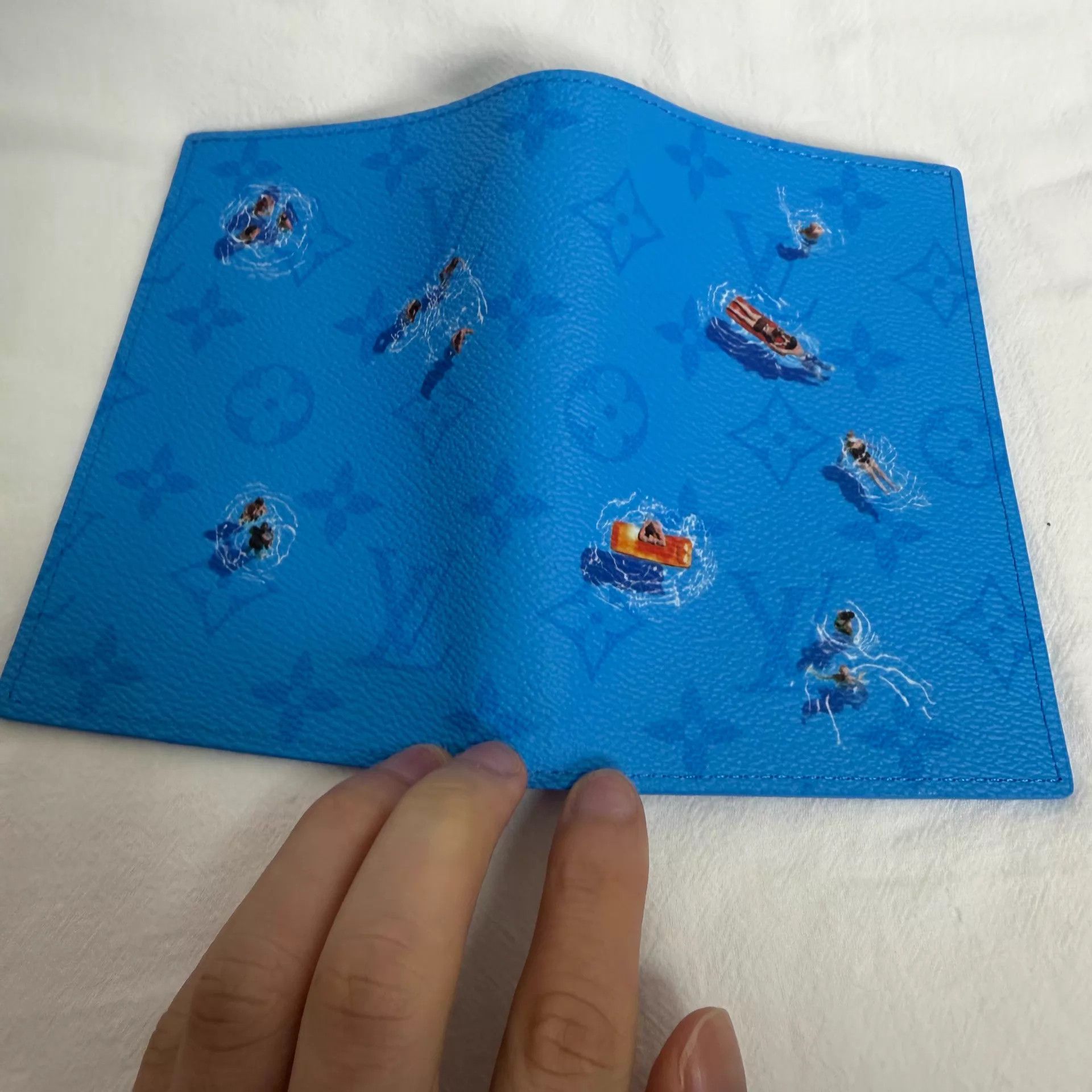 Louis Vuitton LOUIS VUITTON Colored Monogram Double Fold Card Holder Blue Size ONE SIZE - 5 Thumbnail