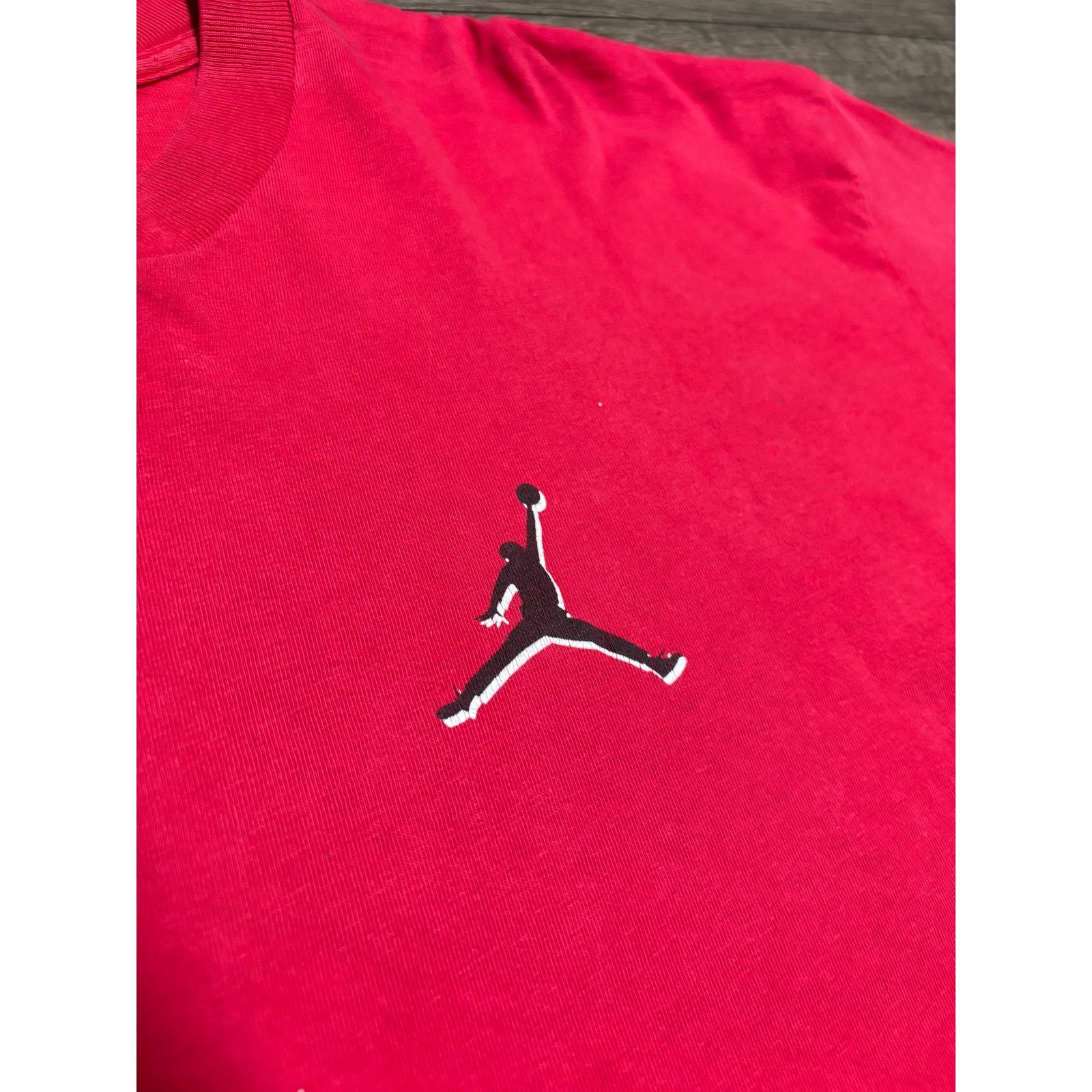 Jordan Brand × Nike × Vintage Vintage Nike Jordan 90s Red Tee Sz 2XL Size US XXL / EU 58 / 5 - 4 Thumbnail