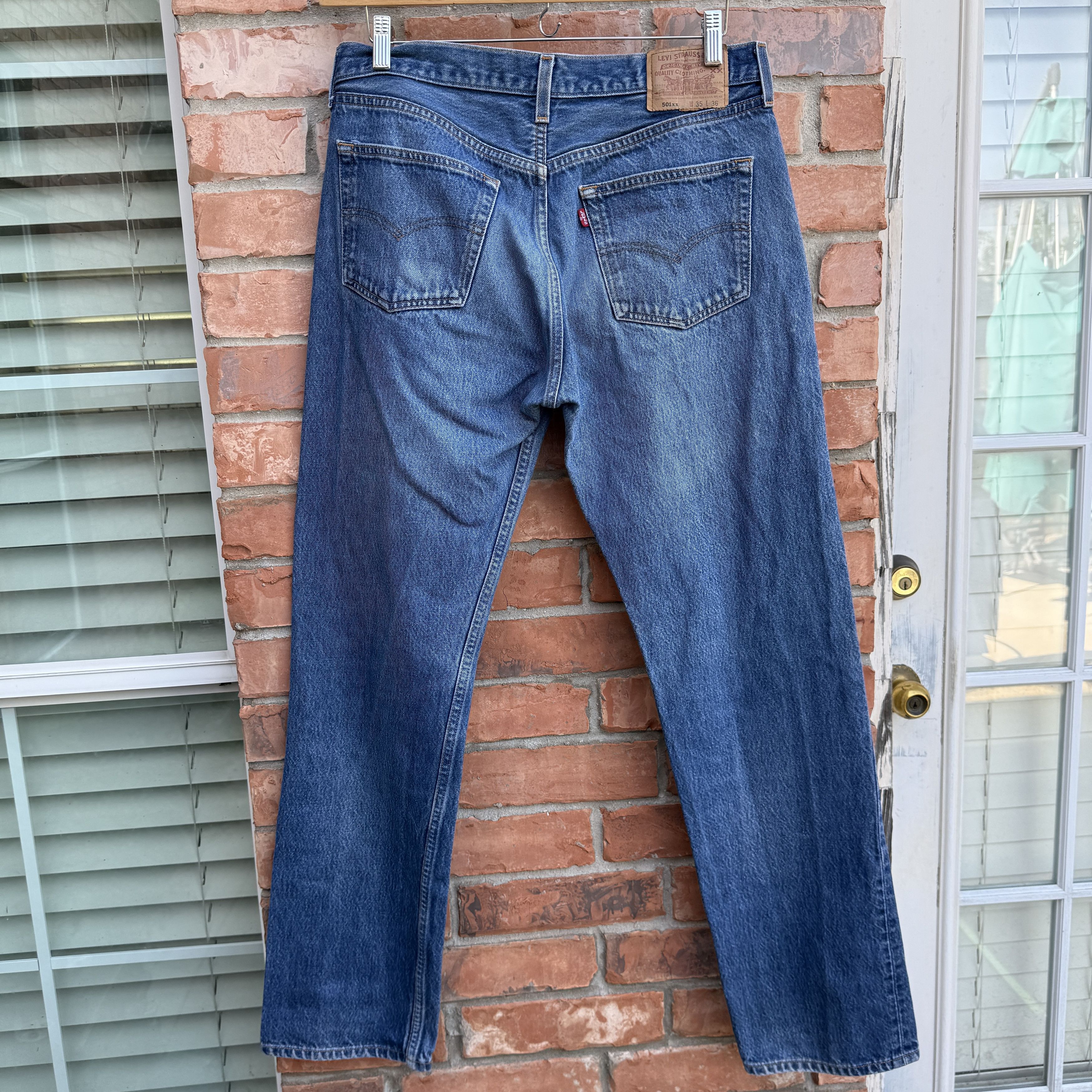 Levi's Vintage 90s Levis 501 Blue Button fly Denim Made USA Jeans Size US 33 - 5 Thumbnail