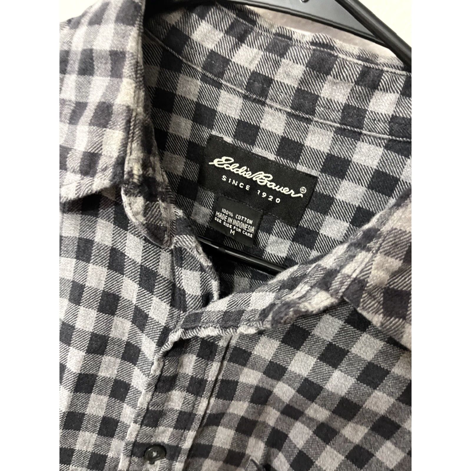 Eddie Bauer VINTAGE Eddie Bauer Relaxed fit Mens L Gray & Black Plaid Check Button Down Shirt Vinatg Size US L / EU 52-54 / 3 - 3 Thumbnail