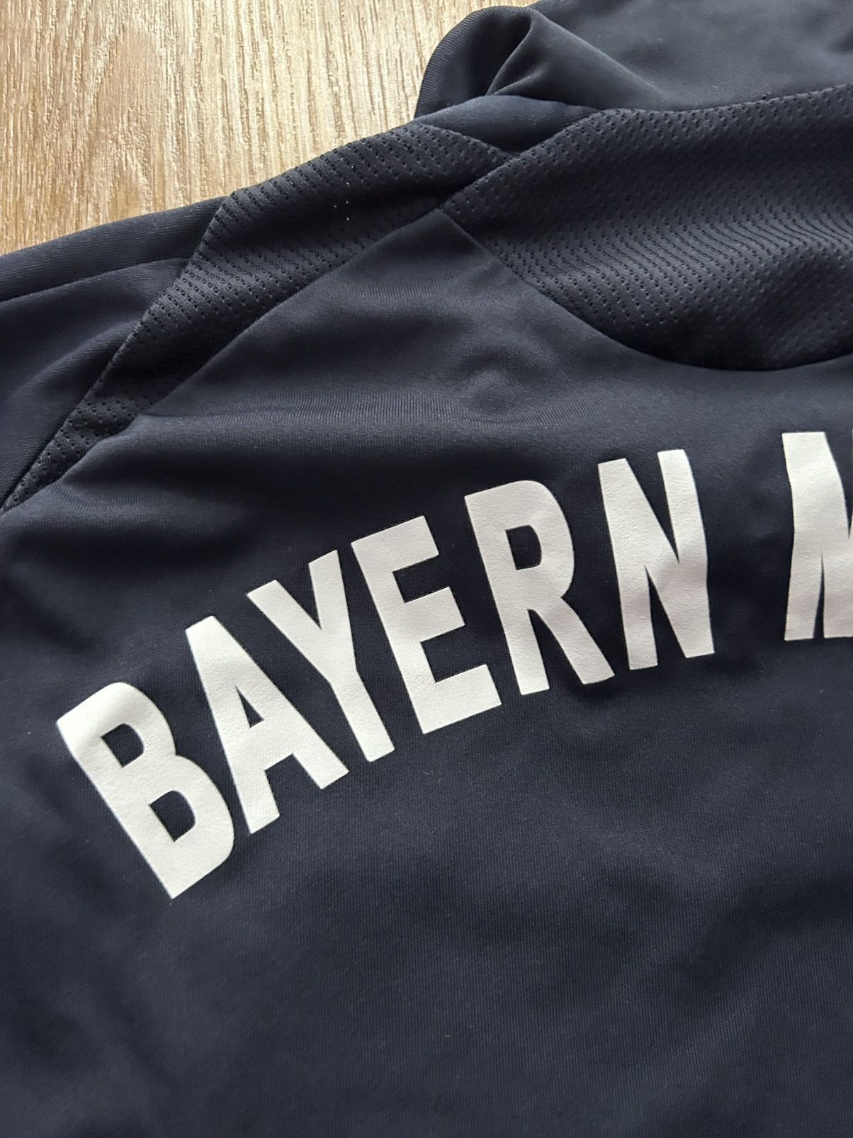 Adidas Bayern Munich 2008 2009 adidas away soccer shirt jersey Size US S / EU 44-46 / 1 - 11 Thumbnail
