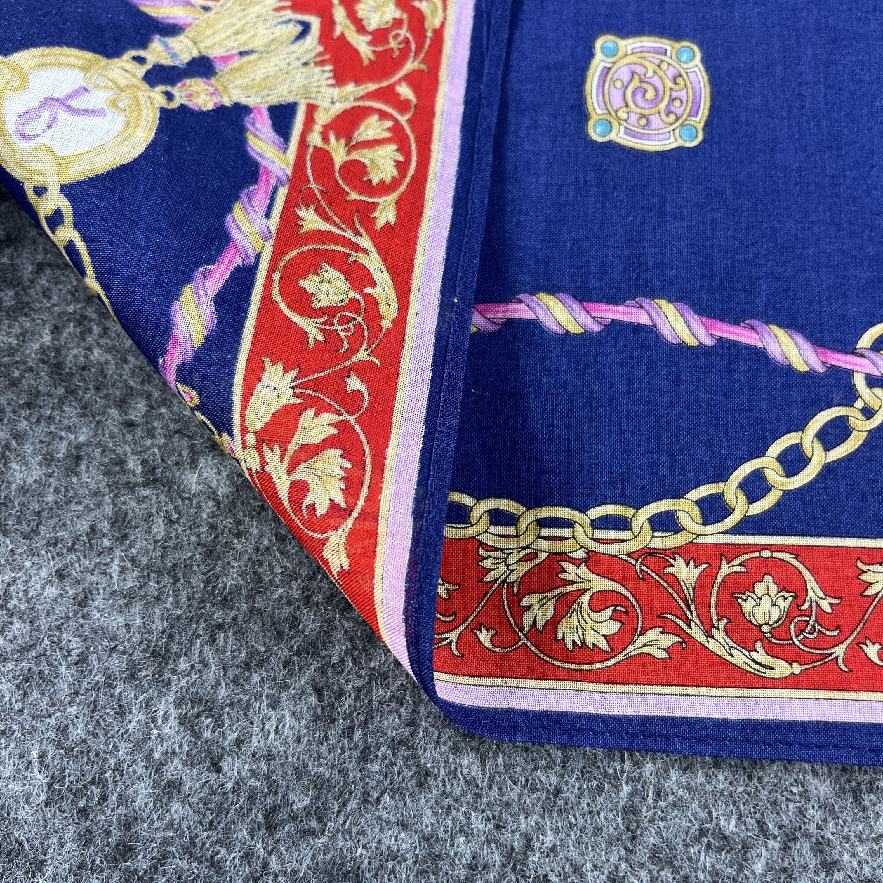 Vintage Roberta Di Camerino Handkerchief / Neckerchief B379 Size ONE SIZE - 7 Thumbnail