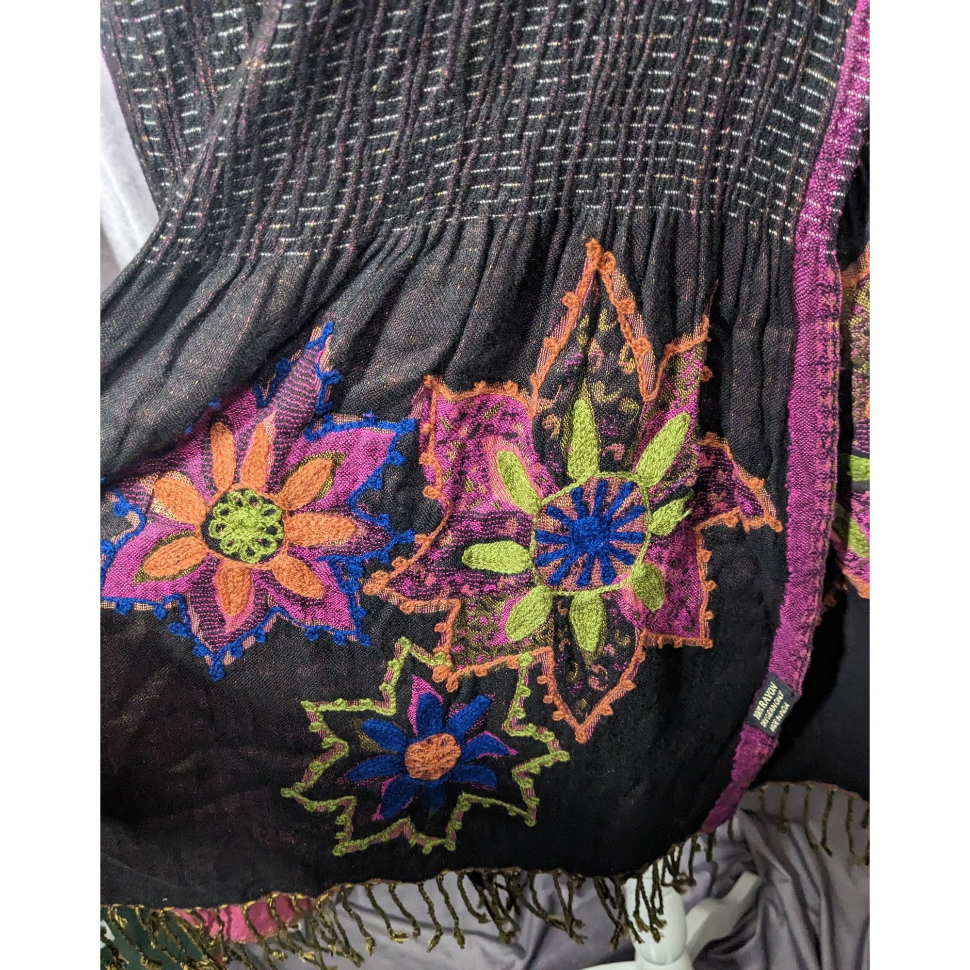 Other Vintage Bohemian Grey And Pink Floral Embroidered Scarf Size ONE SIZE - 12 Thumbnail
