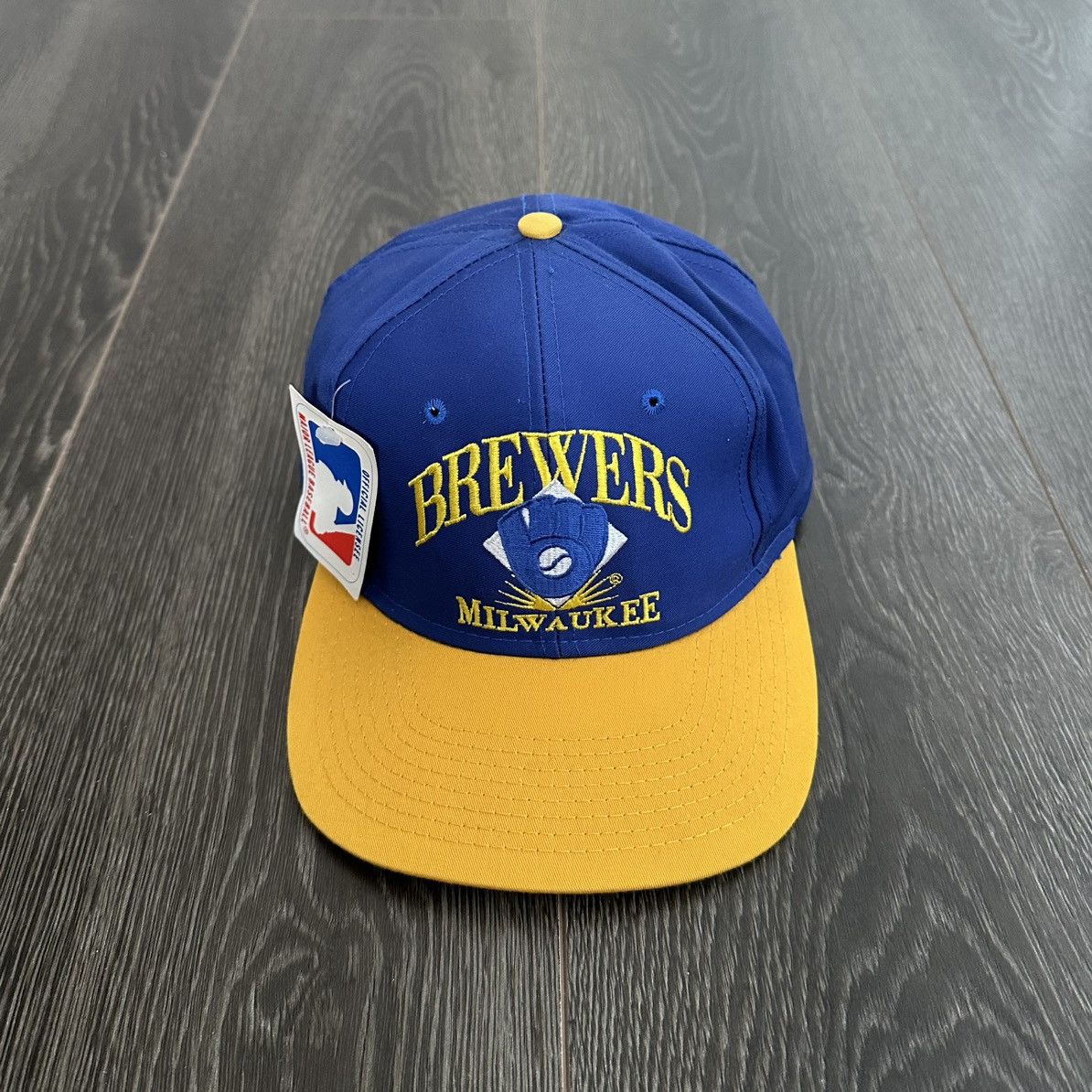 MLB Vintage 90s Eds West Milwaukee Brewers snapback Hat Size ONE SIZE - 1 Thumbnail