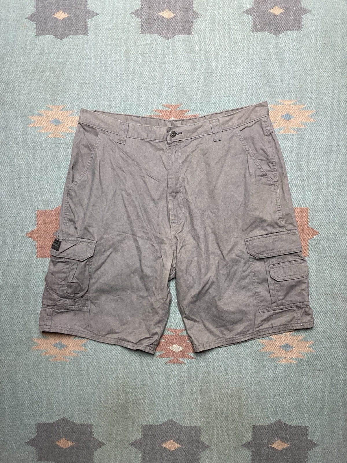 Vintage Wrangler cargo shorts utility pockets baggy wide skater 38 Size US 38 / EU 54 - 1 Thumbnail