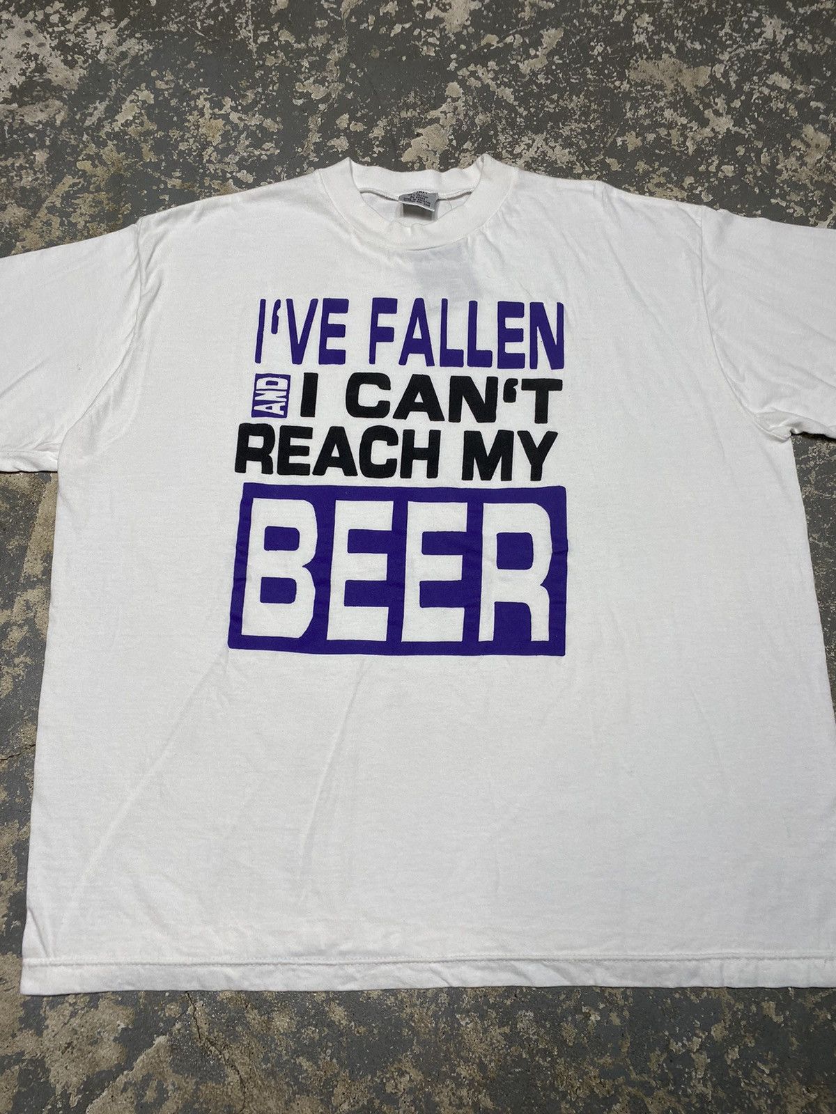 Japanese Brand × Vintage Vintage I’ve Fallen And Can’t Reach My Beer New 90s Tshirt Size US XL / EU 56 / 4 - 6 Thumbnail