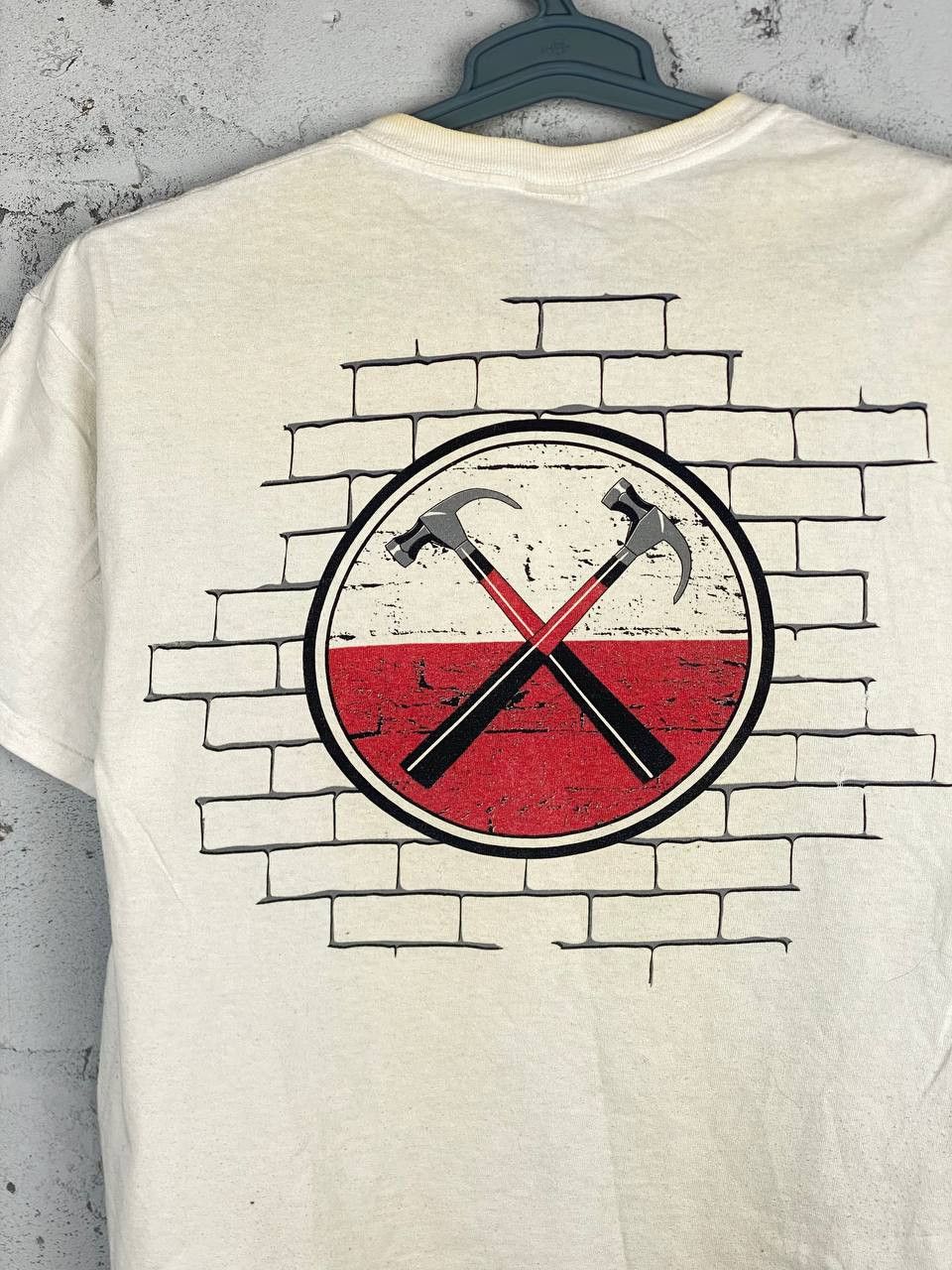 Band Tees × Pink Floyd × Vintage Pink Floyd Graphic T Shirt Roger Waters The Wall Live Size US L / EU 52-54 / 3 - 6 Thumbnail