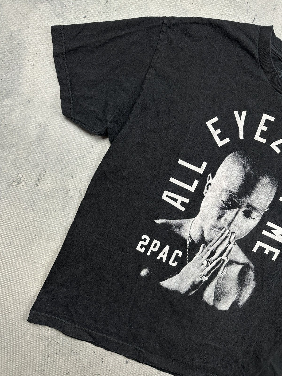 Band Tees 2Pac All Eyez On Me Graphic T Shirt Black Hip Hop Y2K Rap Size US XL / EU 56 / 4 - 2 Thumbnail