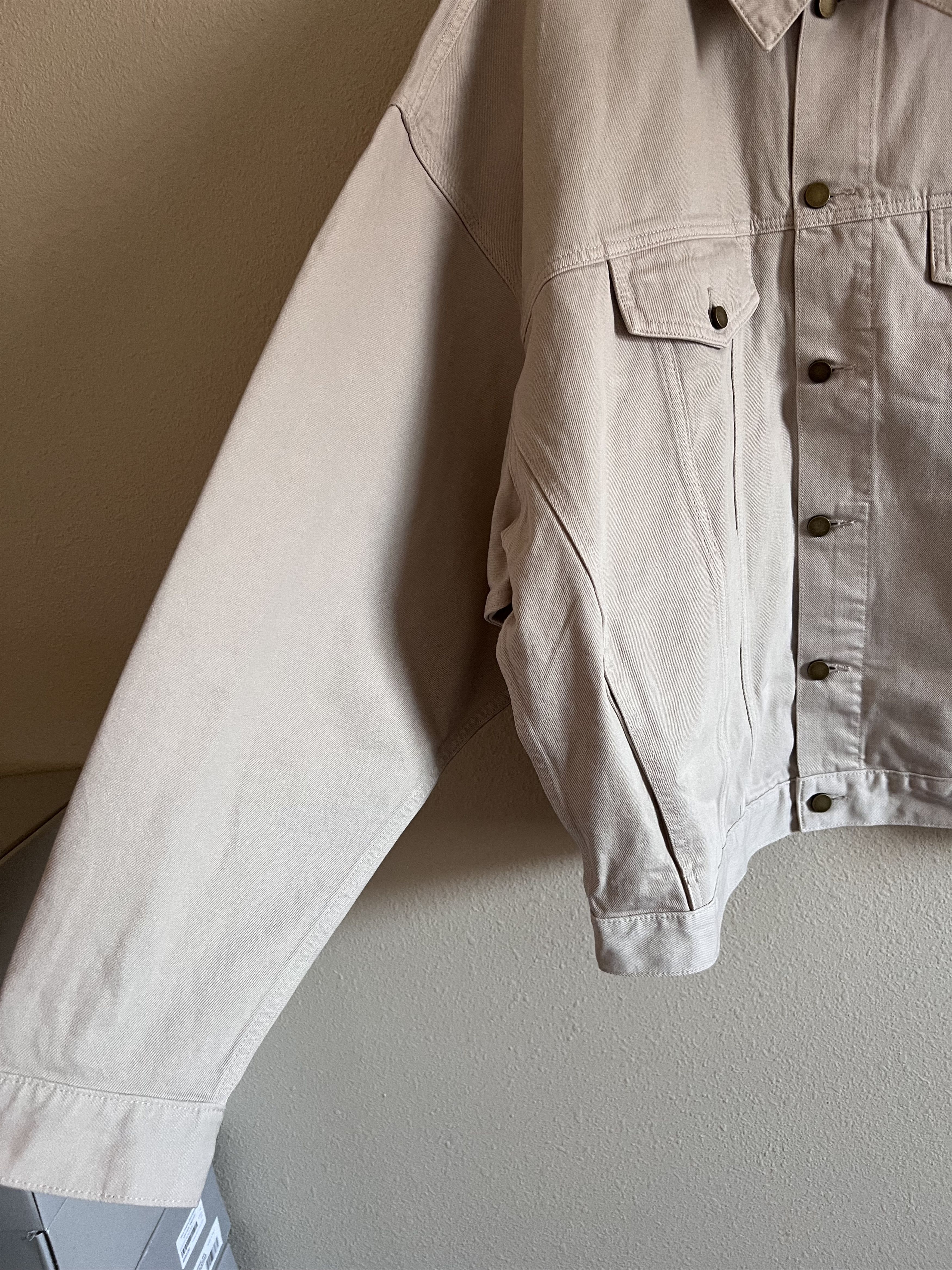 Essentials Fear of God Essentials Denim Jacket in Silver Cloud Size US L / EU 52-54 / 3 - 4 Thumbnail