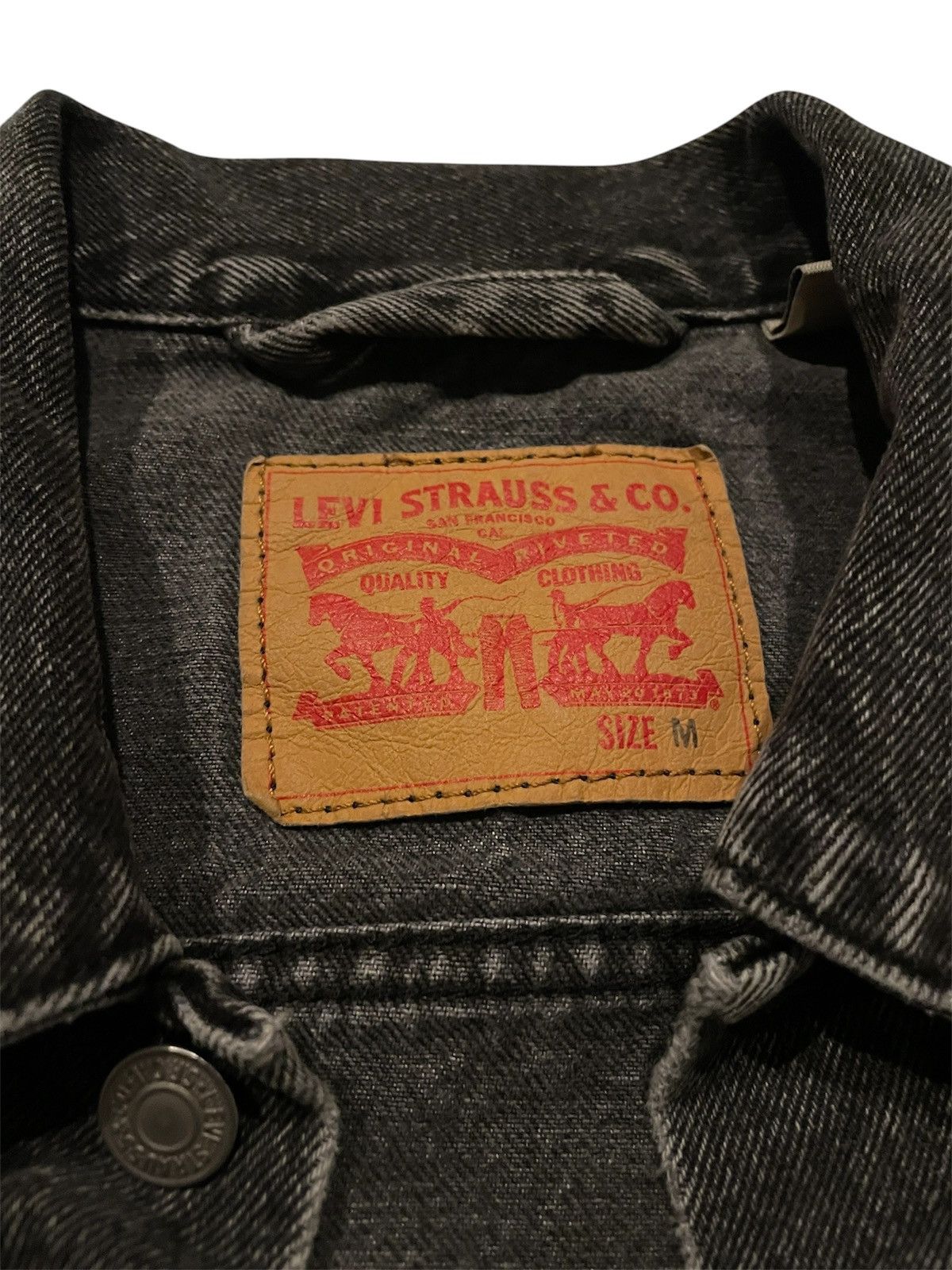 Levi's Vintage Clothing Levi's Black Convertible Zip-Sleeve Denim Trucker Jacket Size US M / EU 48-50 / 2 - 5 Thumbnail