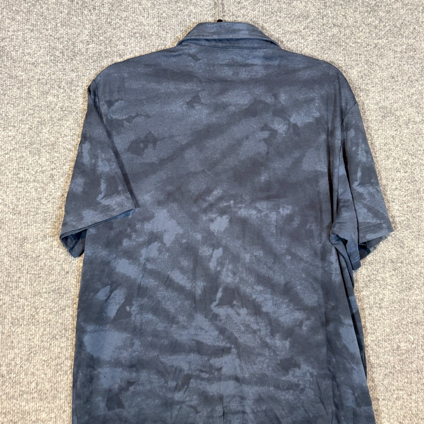 TravisMathew Travis Mathew Shirt Mens Large Blue Camouflage Performance Stretch Golf Polo L Size US L / EU 52-54 / 3 - 7 Thumbnail
