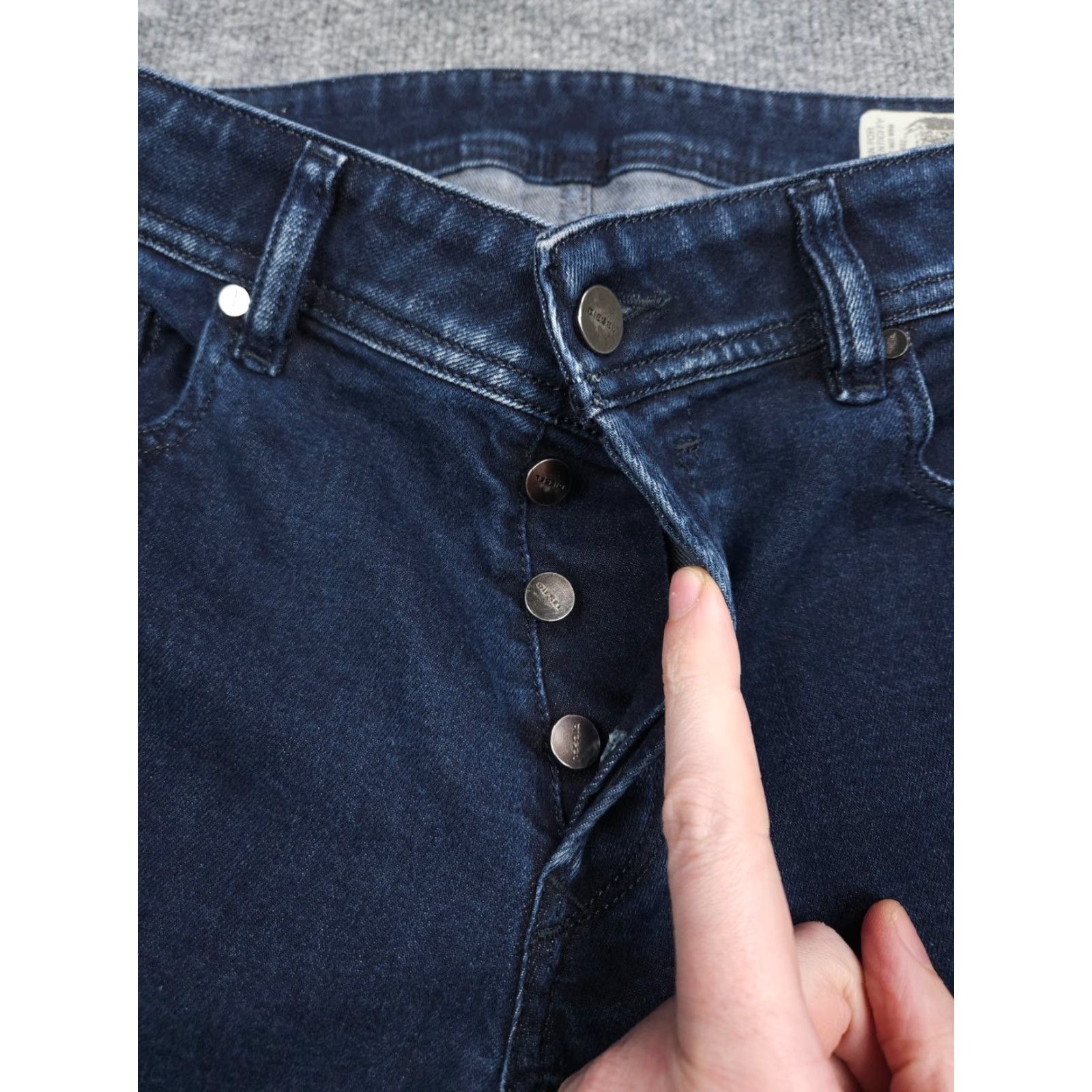 Diesel Diesel Sleenker Jeans Men 31 x 32 Dark Blue RAW HEM Skinny Jeans Size US 31 - 4 Thumbnail
