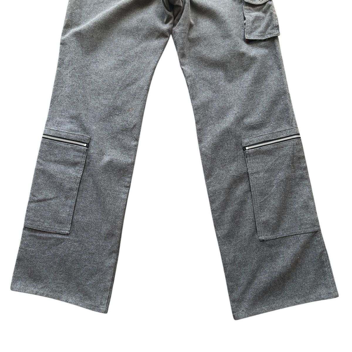 Burberry Burberry Black Label Cargo Pants Size US 30 / EU 46 - 11 Thumbnail