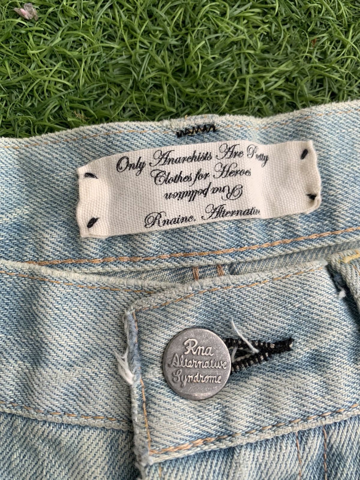 Hope 🔥⚡️Vintage Japanese Brand Distressed RNA Jeans Size US 31 - 13 Thumbnail