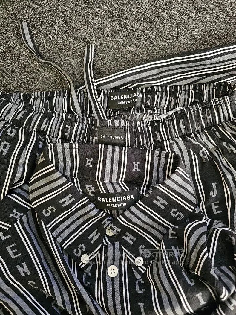 Balenciaga Balenciaga Oversize Short Sleeve Shirt. Size US M / EU 48-50 / 2 - 5 Thumbnail