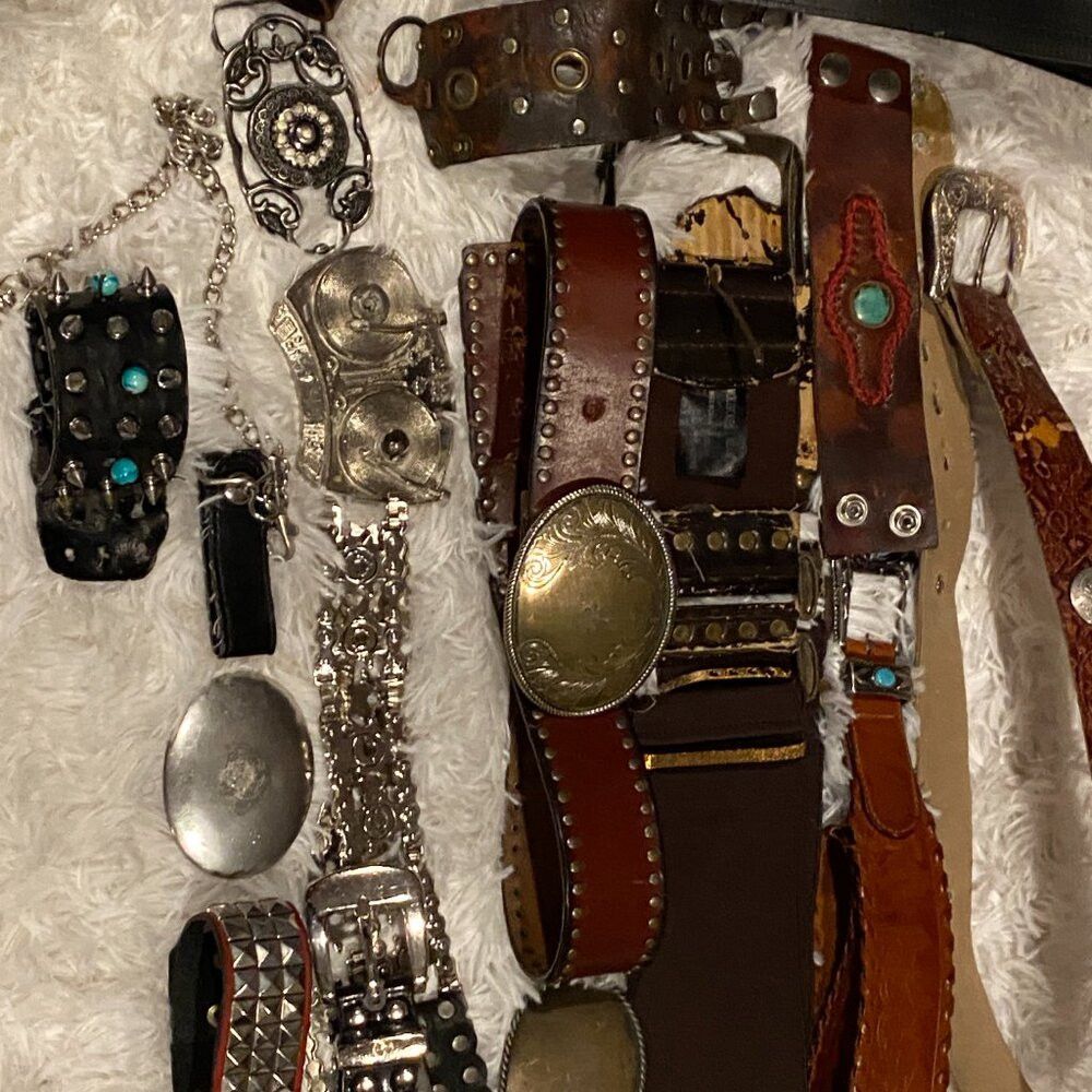 Other Vintage Lot of Leather Belts Accesories & Belt Buckles Cuff Size ONE SIZE - 2 Thumbnail