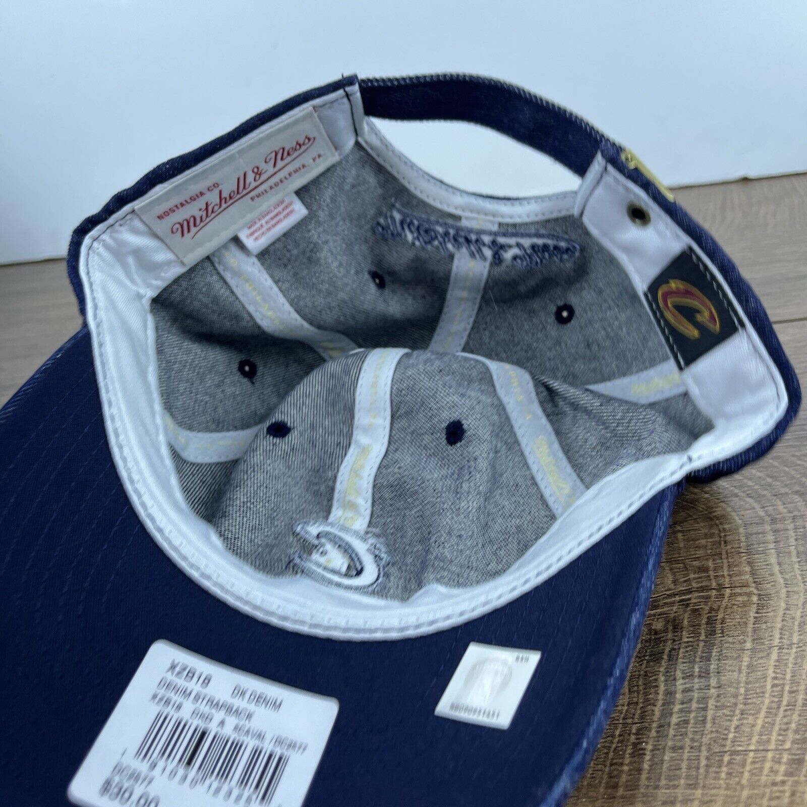 Mitchell & Ness Cleveland Cavaliers NBA Hat Mitchell & Ness Blue Hat Adjusta Size ONE SIZE - 13 Thumbnail