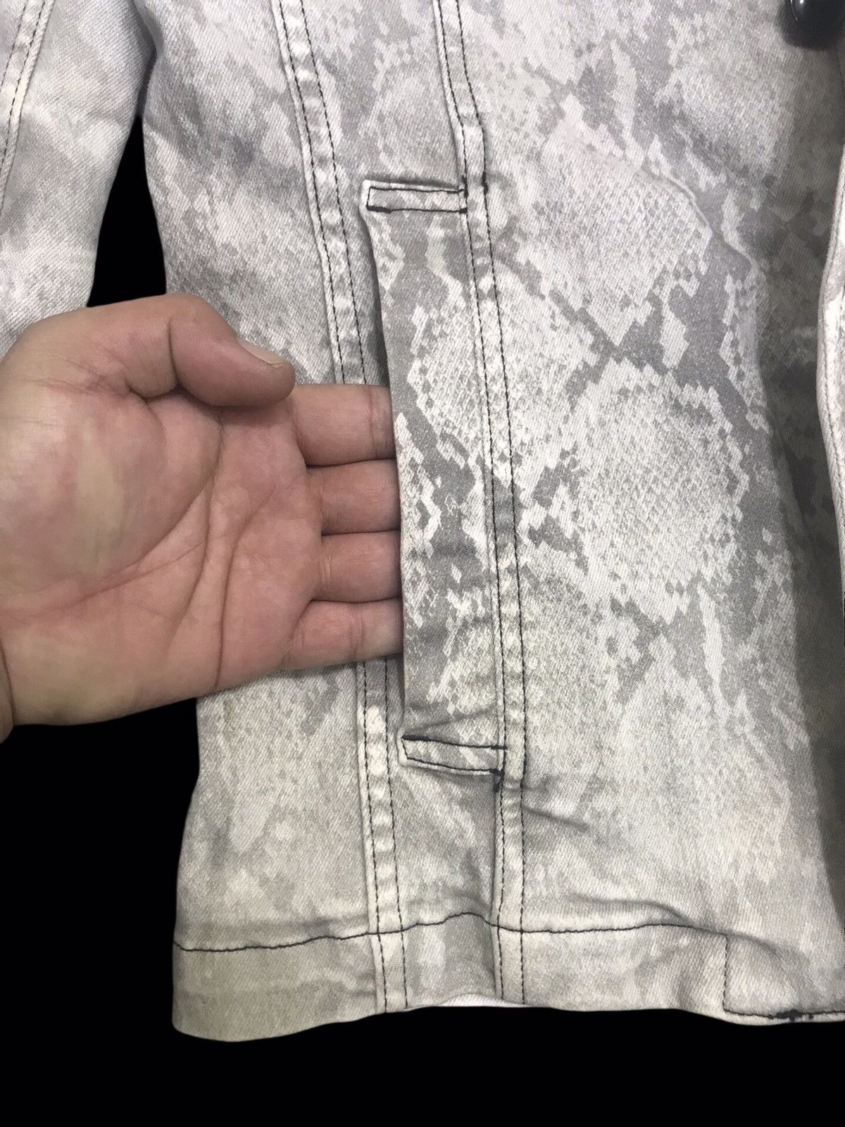 Tornado Mart 💥VERY RARE💥TORNADO MART SNAKESKIN SKINNY FIT JACKET F362 Size S / US 4 / IT 40 - 14 Thumbnail