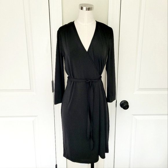 Max Mara Studio M Classic Wrap Dress Size M / US 6-8 / IT 42-44 - 2 Thumbnail