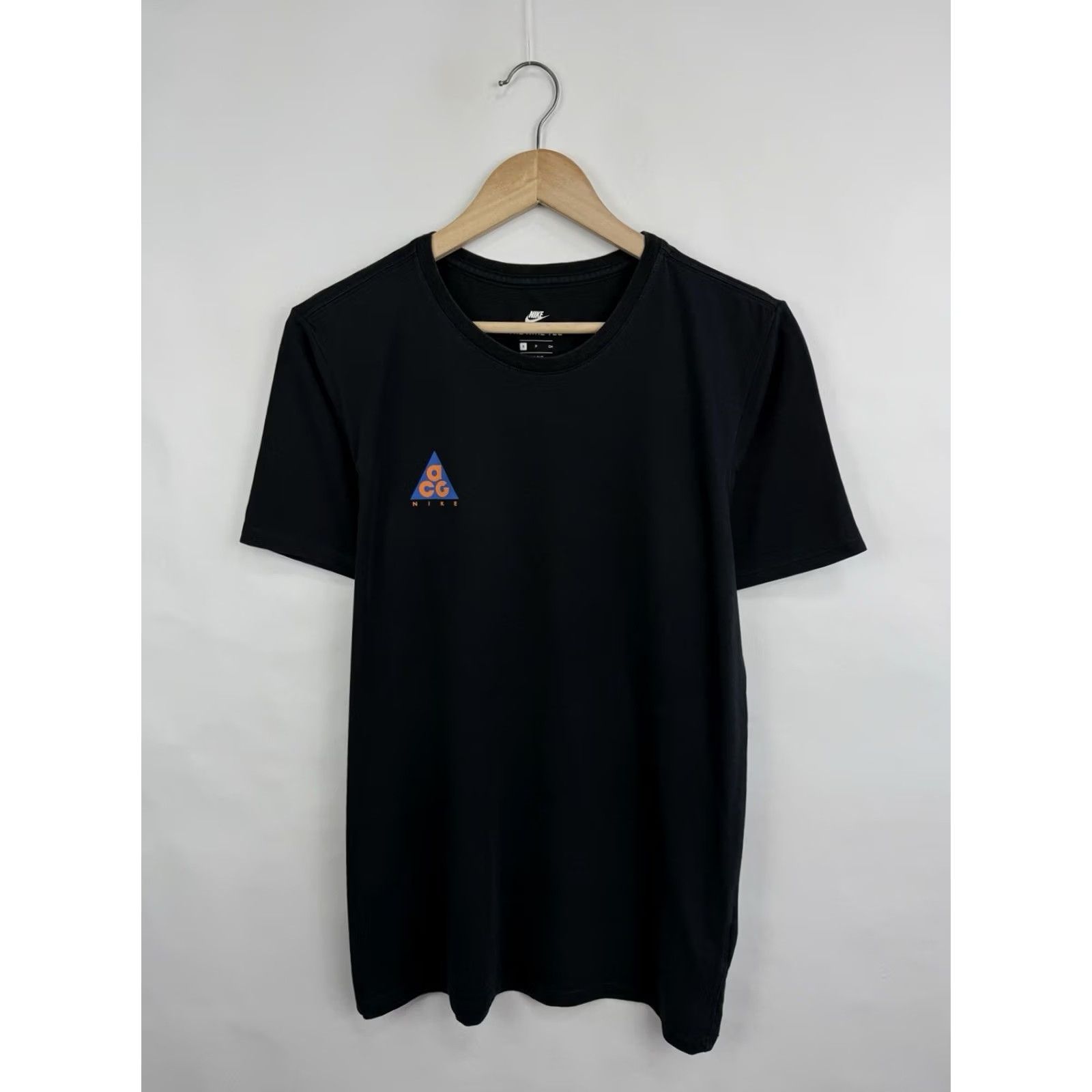 Nike Nike ACG T-Shirt Black Size S Retro Y2K Mens Size US S / EU 44-46 / 1 - 4 Thumbnail