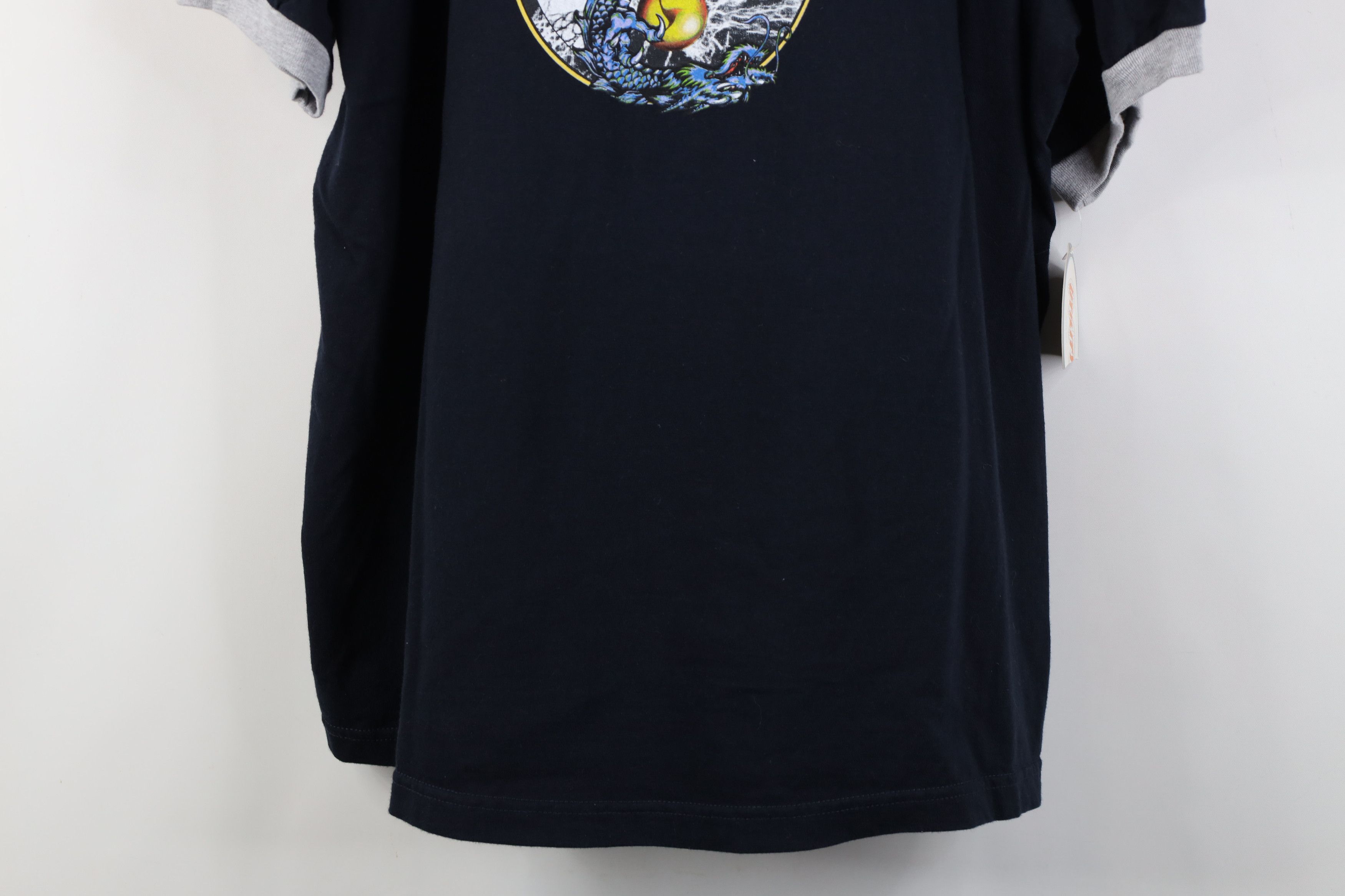 Vintage Deadstock Vintage Y2K Streetwear Yin Yang Dragon T-Shirt Size US XL / EU 56 / 4 - 3 Thumbnail