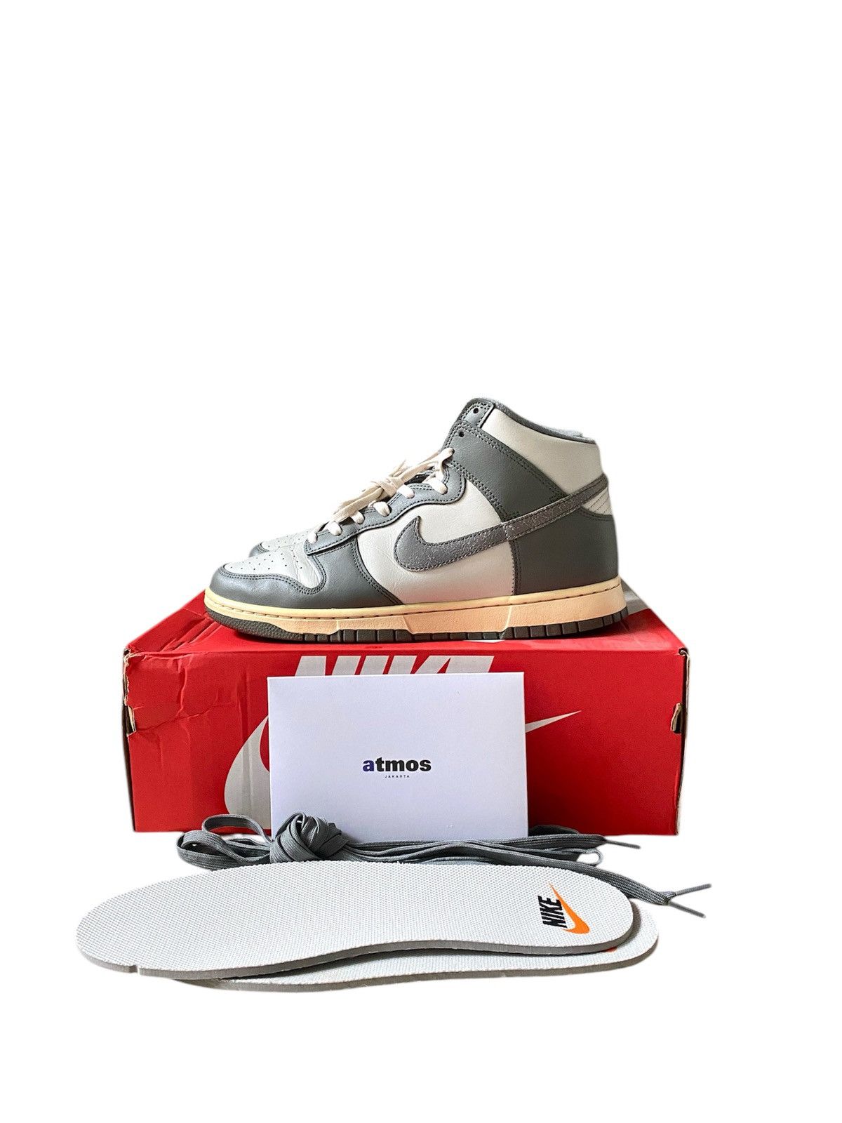 Nike × Vintage Nike Dunk High Retro SE Vintage Light Bone Grey Size US 10.5 / EU 43-44 - 1 Thumbnail