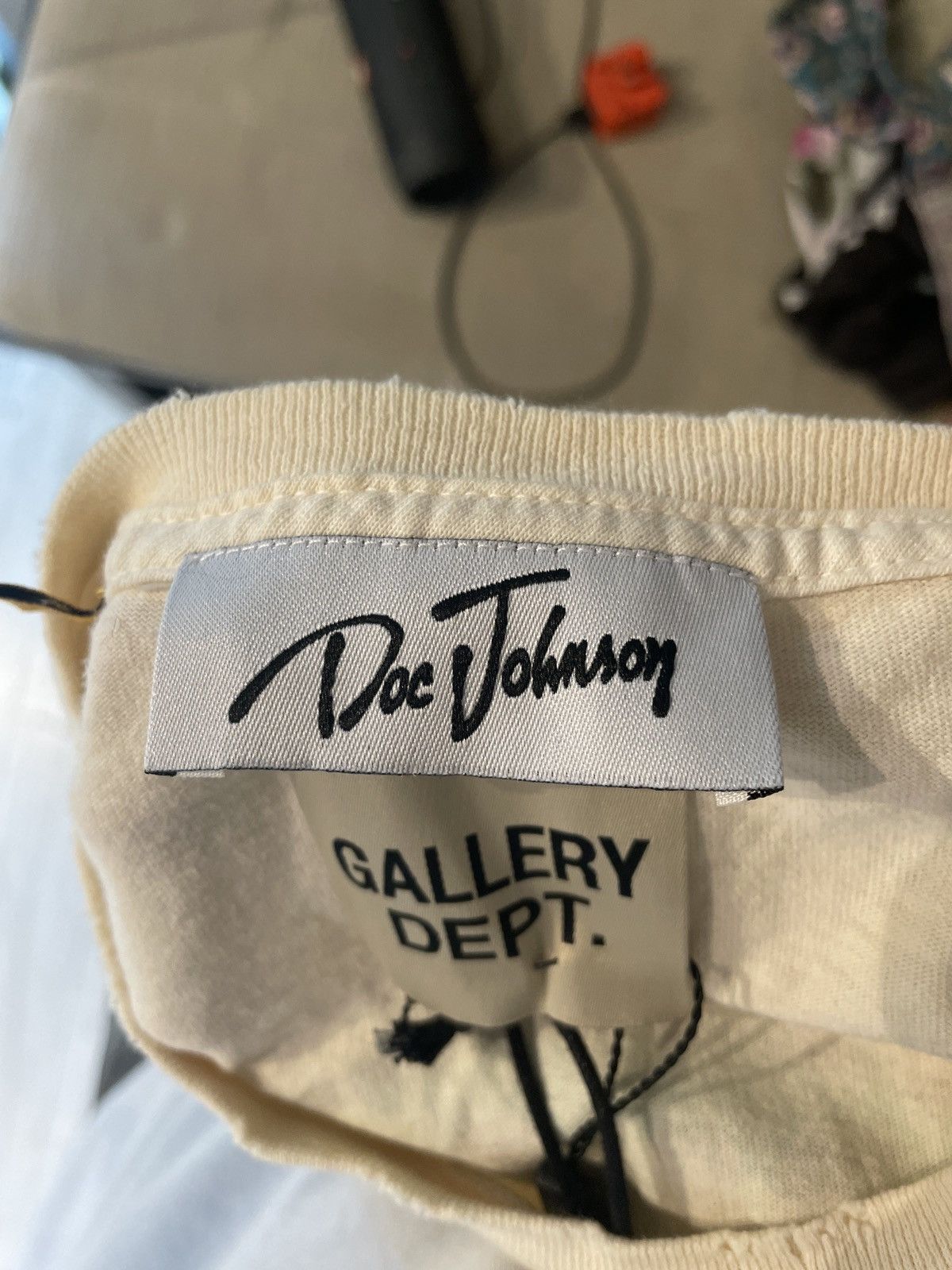 Gallery Dept. Gallery Dept. Dead Batteries T-Shirt Cream M Size US M / EU 48-50 / 2 - 3 Thumbnail