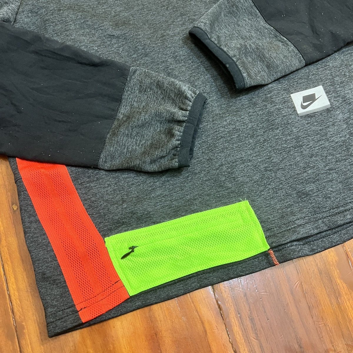 Nike Nike running sweatshirt Size US M / EU 48-50 / 2 - 4 Thumbnail