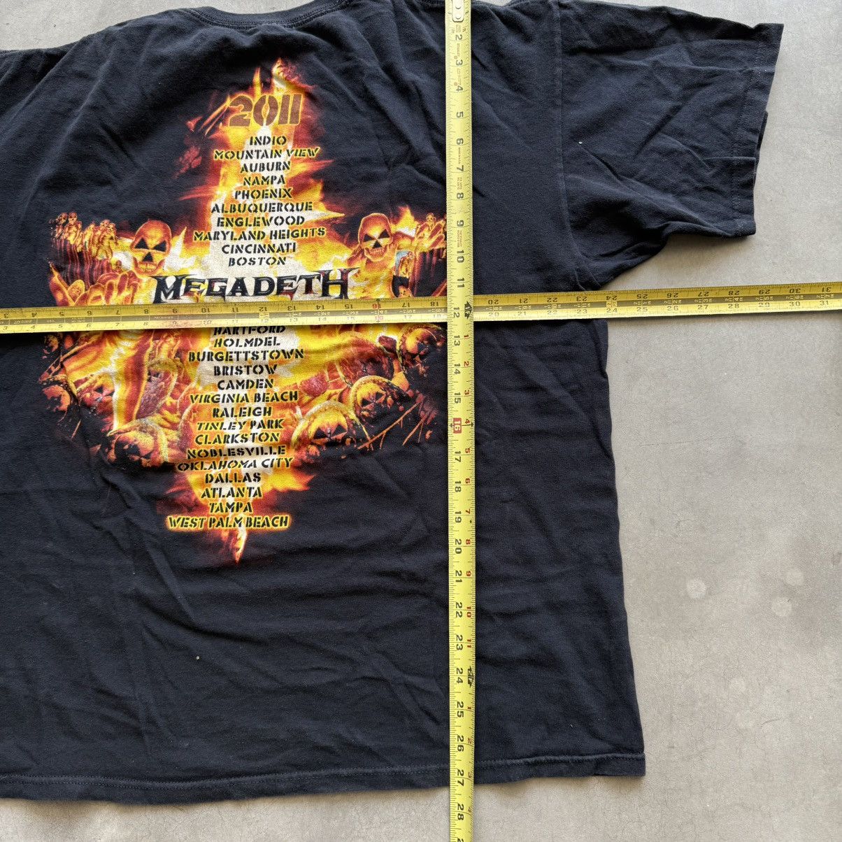 Vintage Vintage Y2K Black Megadeth Band Tee Size US XL / EU 56 / 4 - 5 Thumbnail