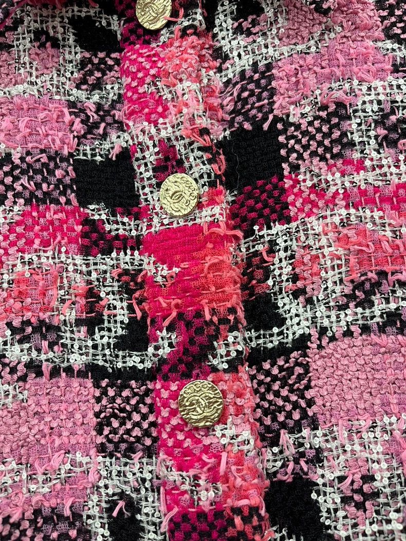 Chanel Chanel Series pink tweed plaid short sleeves Size XS / US 0-2 / IT 36-38 - 2 Thumbnail