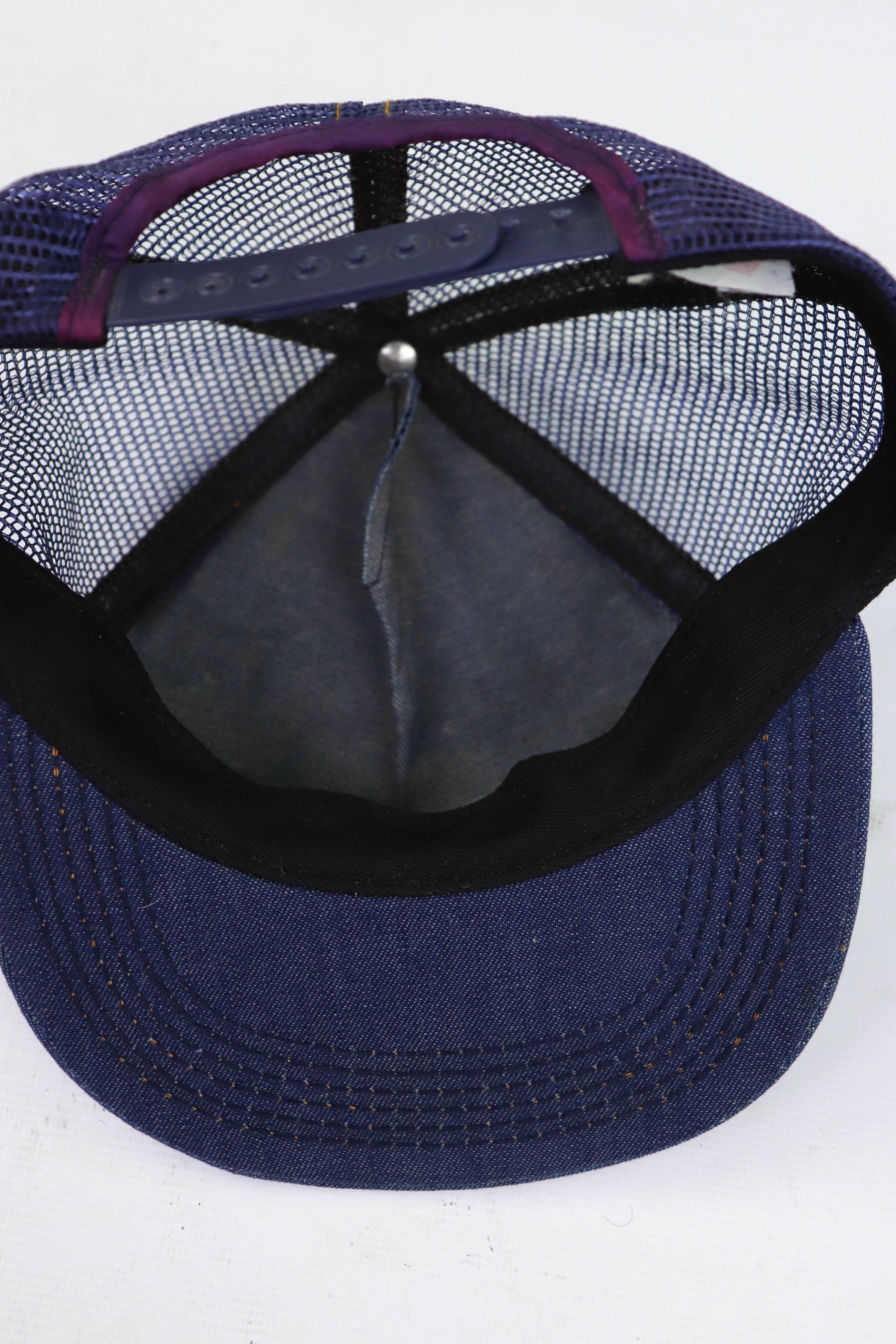 Vintage Asten Fabrics Yin Yang Made in USA Vintage Blue Trucker Cap Size ONE SIZE - 9 Thumbnail